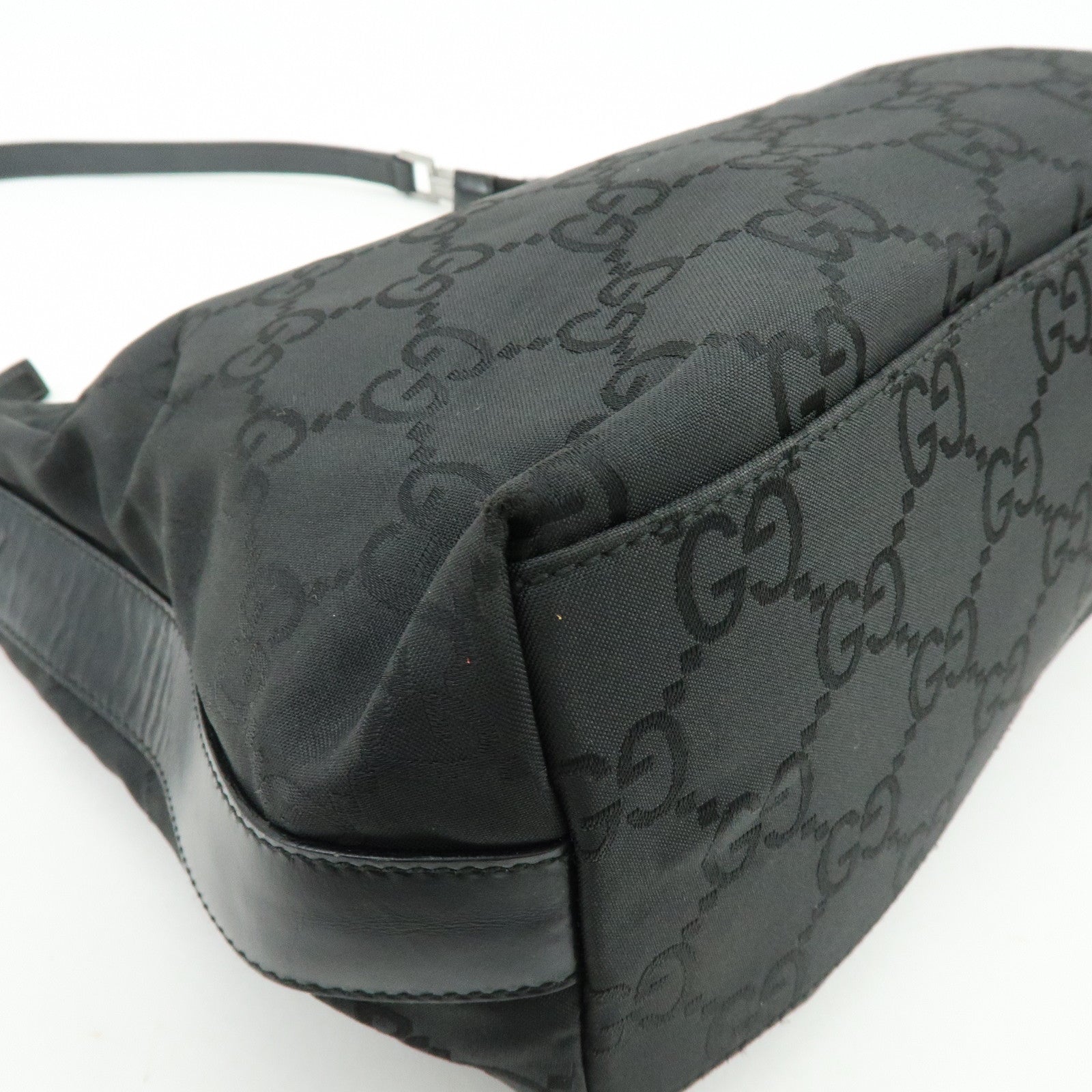 GUCCI Logo GG Nylon Leather Shoulder Bag Hand Bag Black 28335
