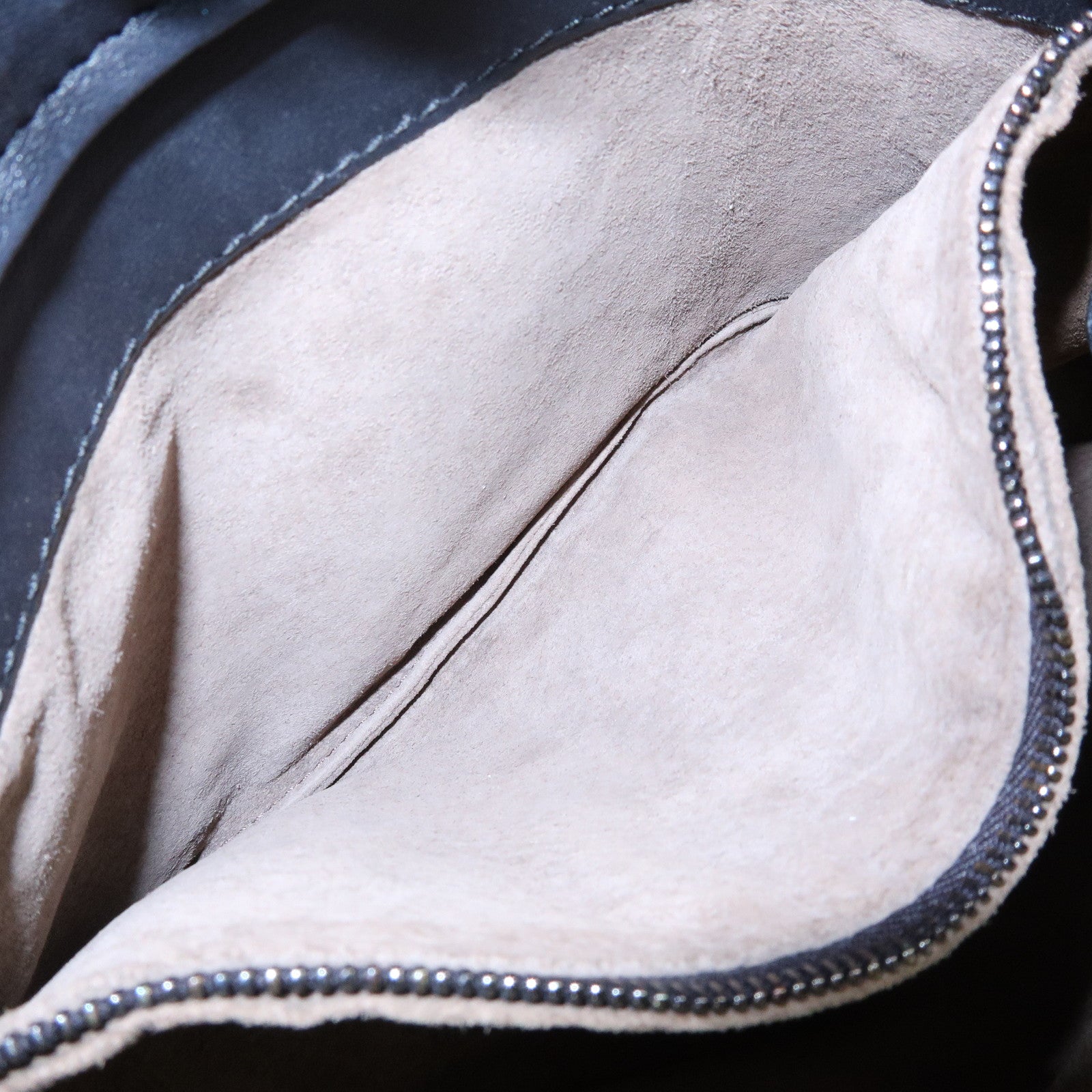 BOTTEGA VENETA Intrecciato Leather Garda Hand Bag Black 179320