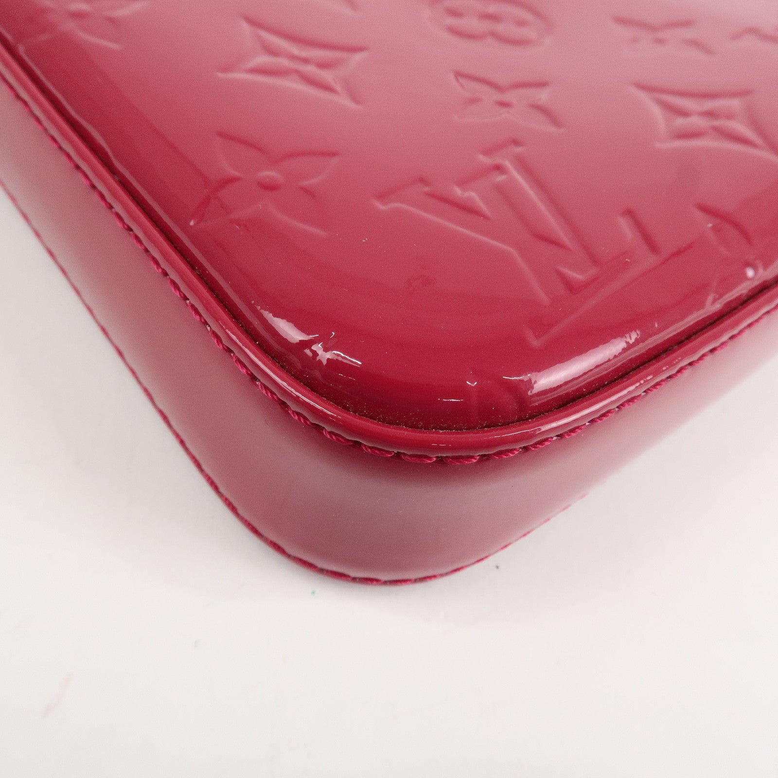 Louis Vuitton Monogram Vernis Pochette Accessoires Pouch M91574