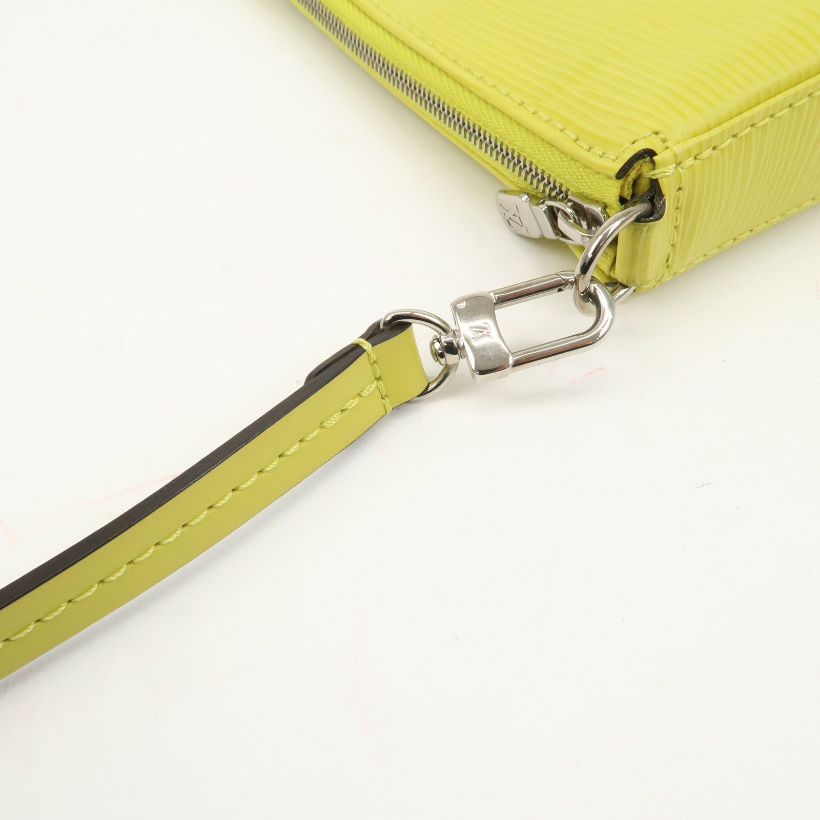 Louis Vuitton Epi Pochette Accessoires Pouch Pistache M40975