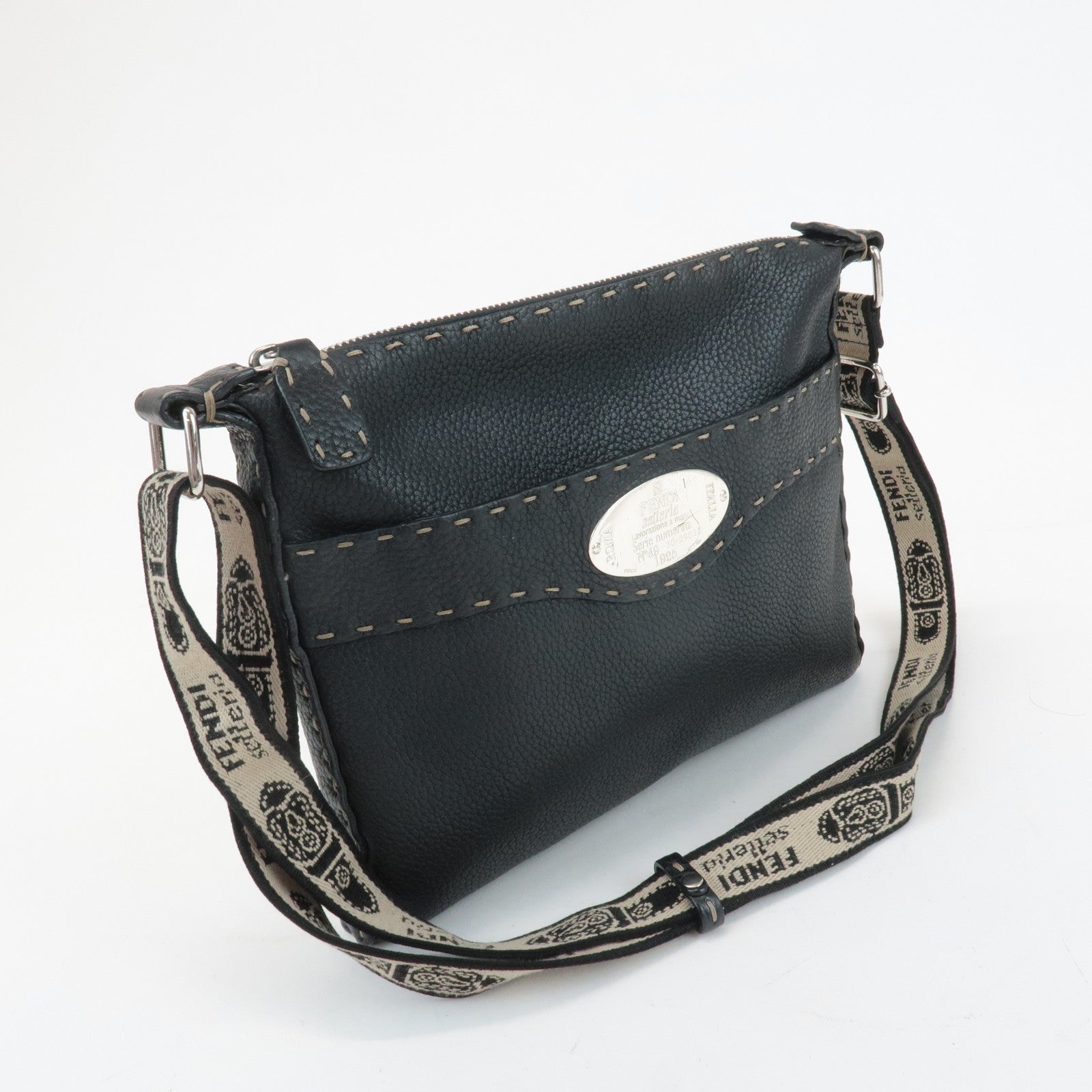 FENDI Selleria Leather Shoulder Bag Crossbody Bag Black 8BT092 Used