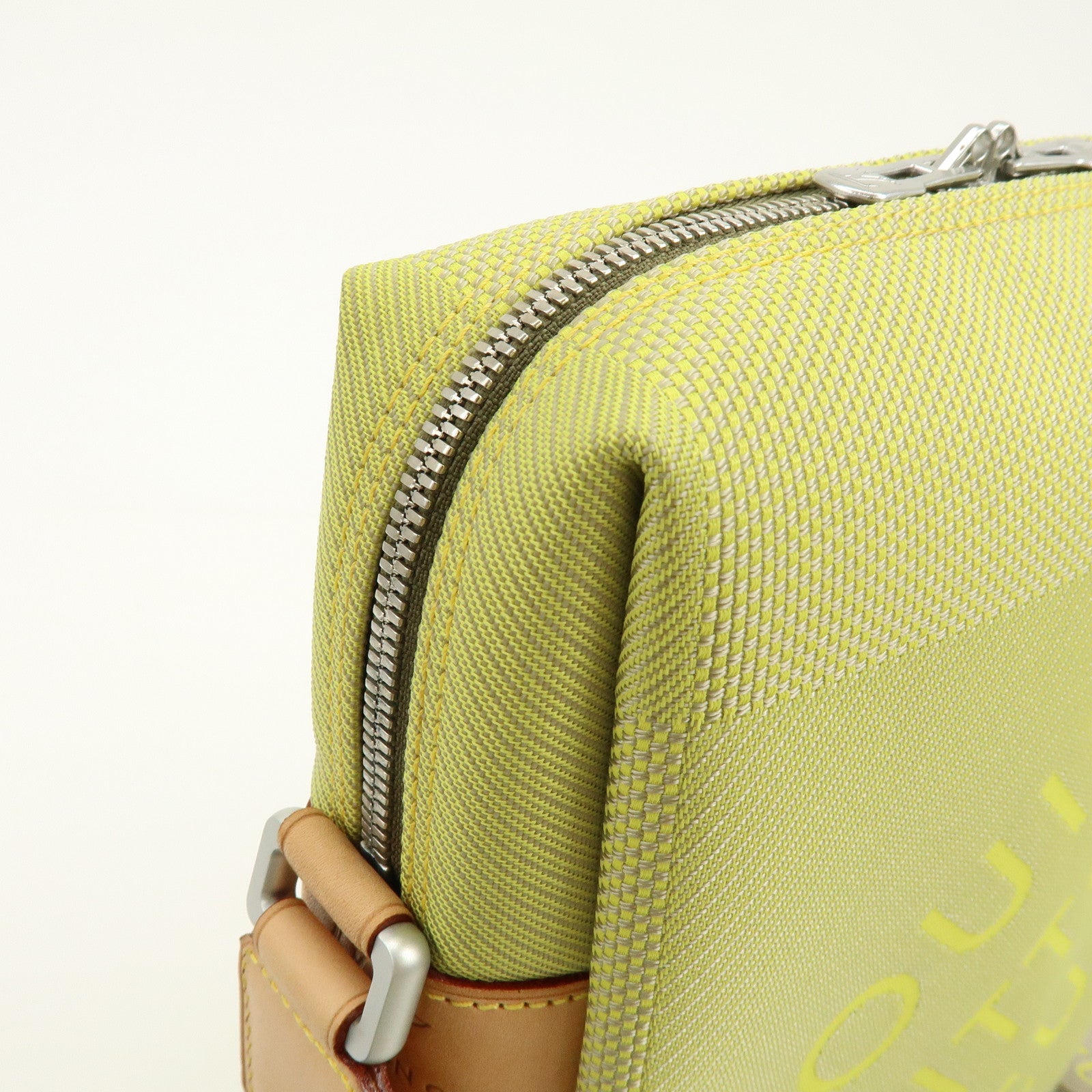 Louis Vuitton Damier Geant LV Cup Weatherly Shoulder Bag M80636