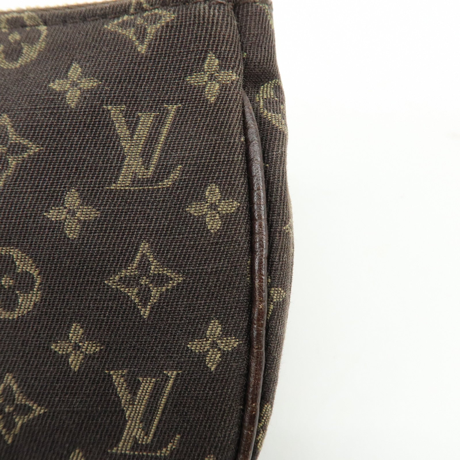 Louis Vuitton Monogram Mini Lin Pouch for Bucket PM Tote Bag
