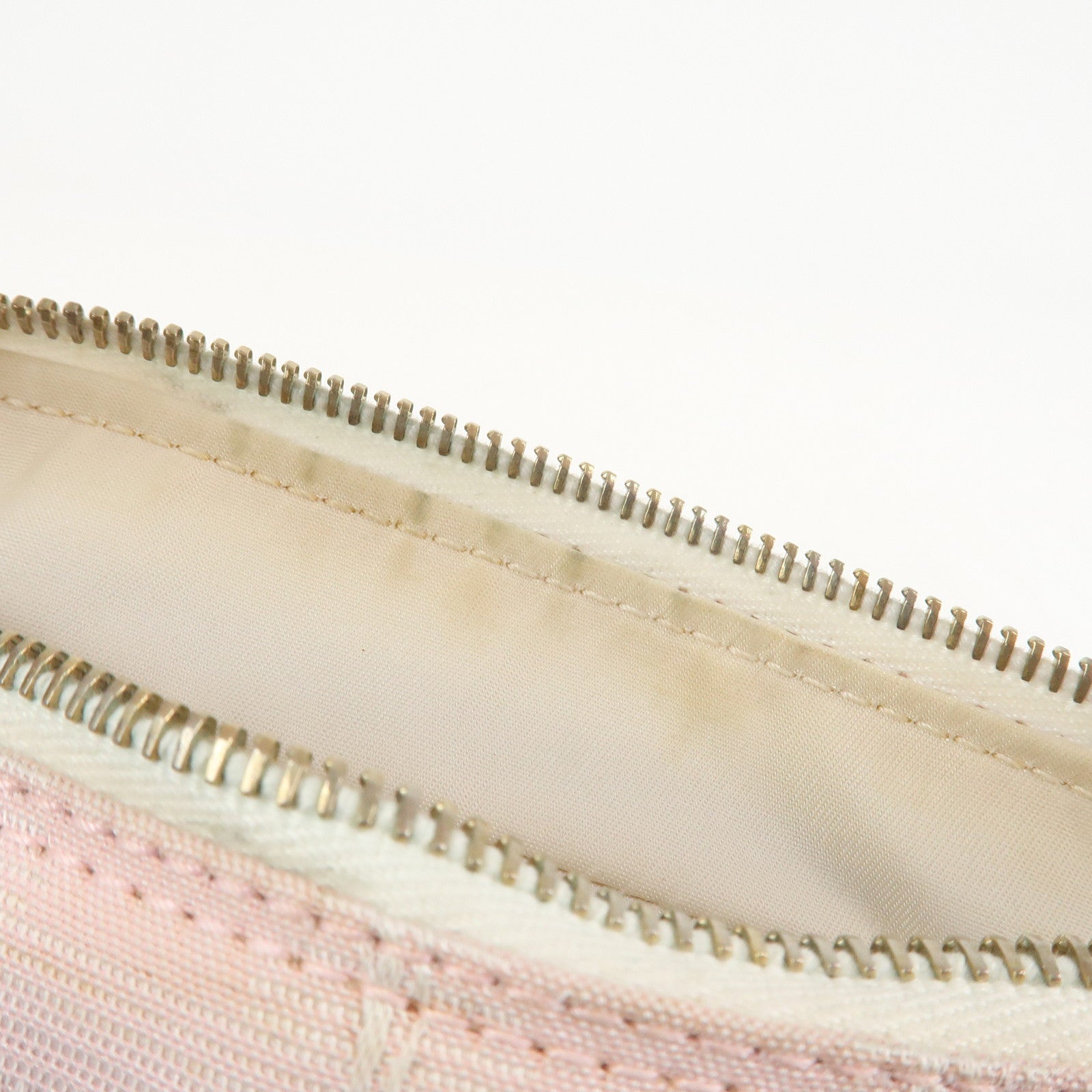 CHANEL New Travel Line Nylon Jacquard Leather Shoulder Bag Pink