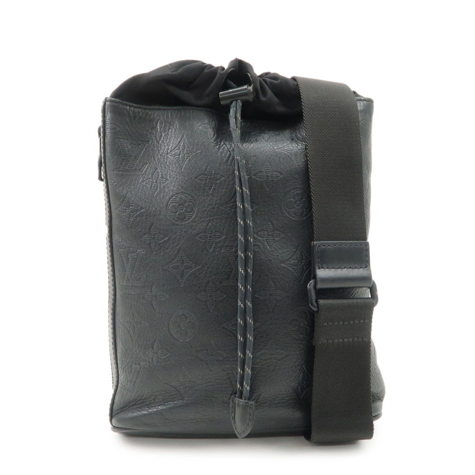 Louis Vuitton Monogram Shadow Chalk Leather Sling Bag Noir M44633 Used