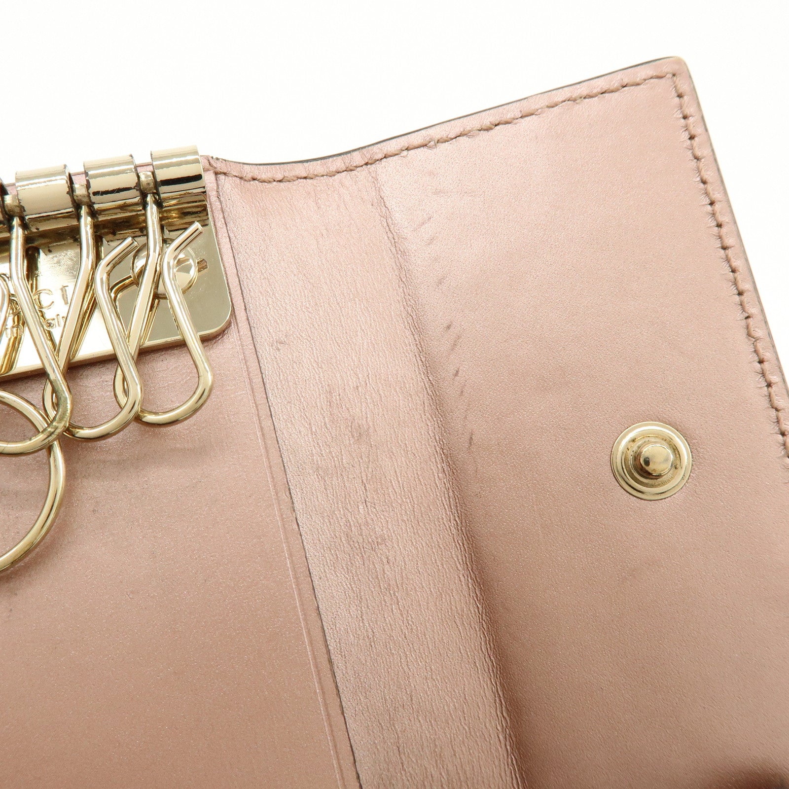 GUCCI Interlocking G Lovely Heart Guccissima Leather KeyCase 322322