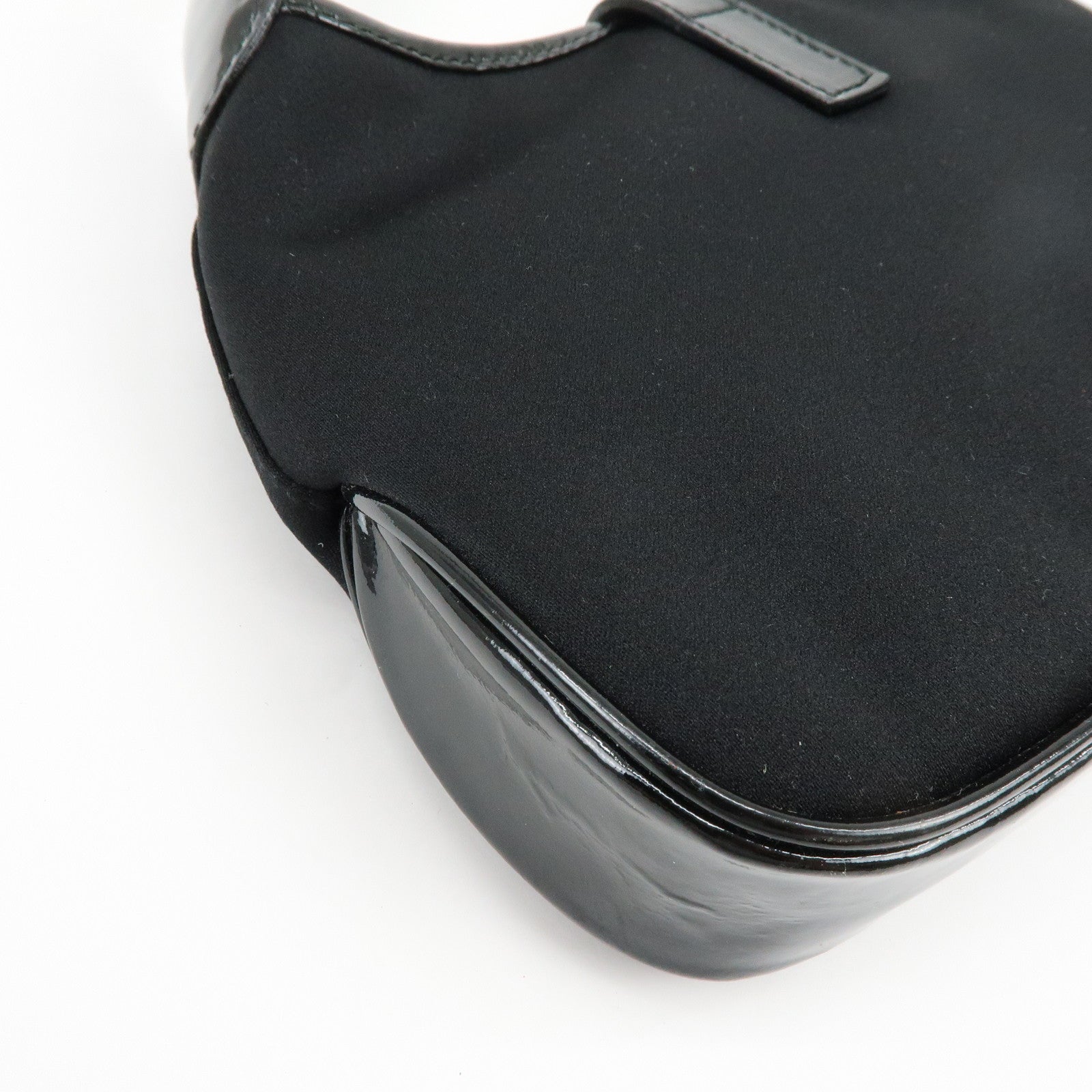 GUCCI Jackie Nylon Patent Leather Hand Bag Black 005・0775
