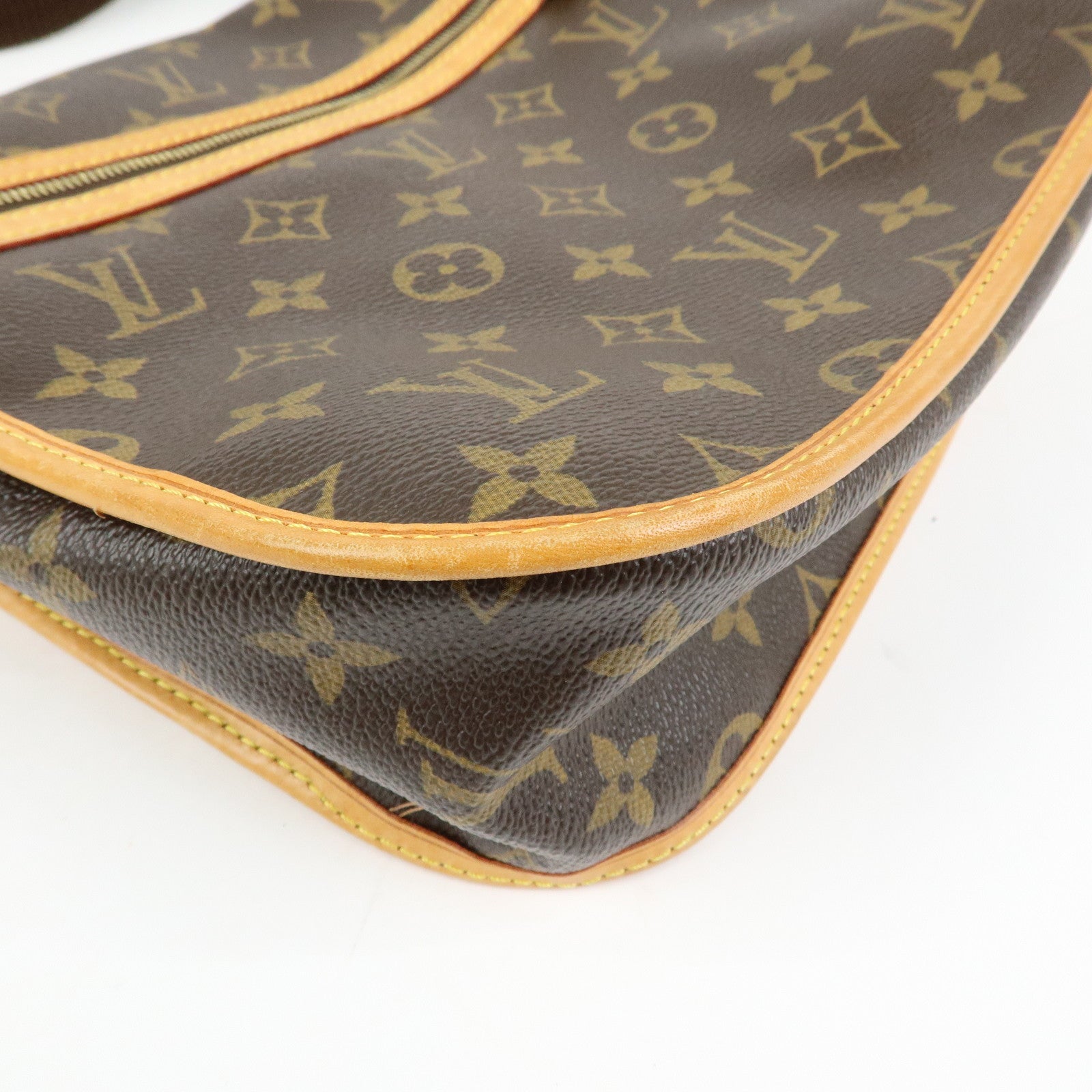 Louis Vuitton Monogram Messenger Bosphore PM Shoulder Bag M40106