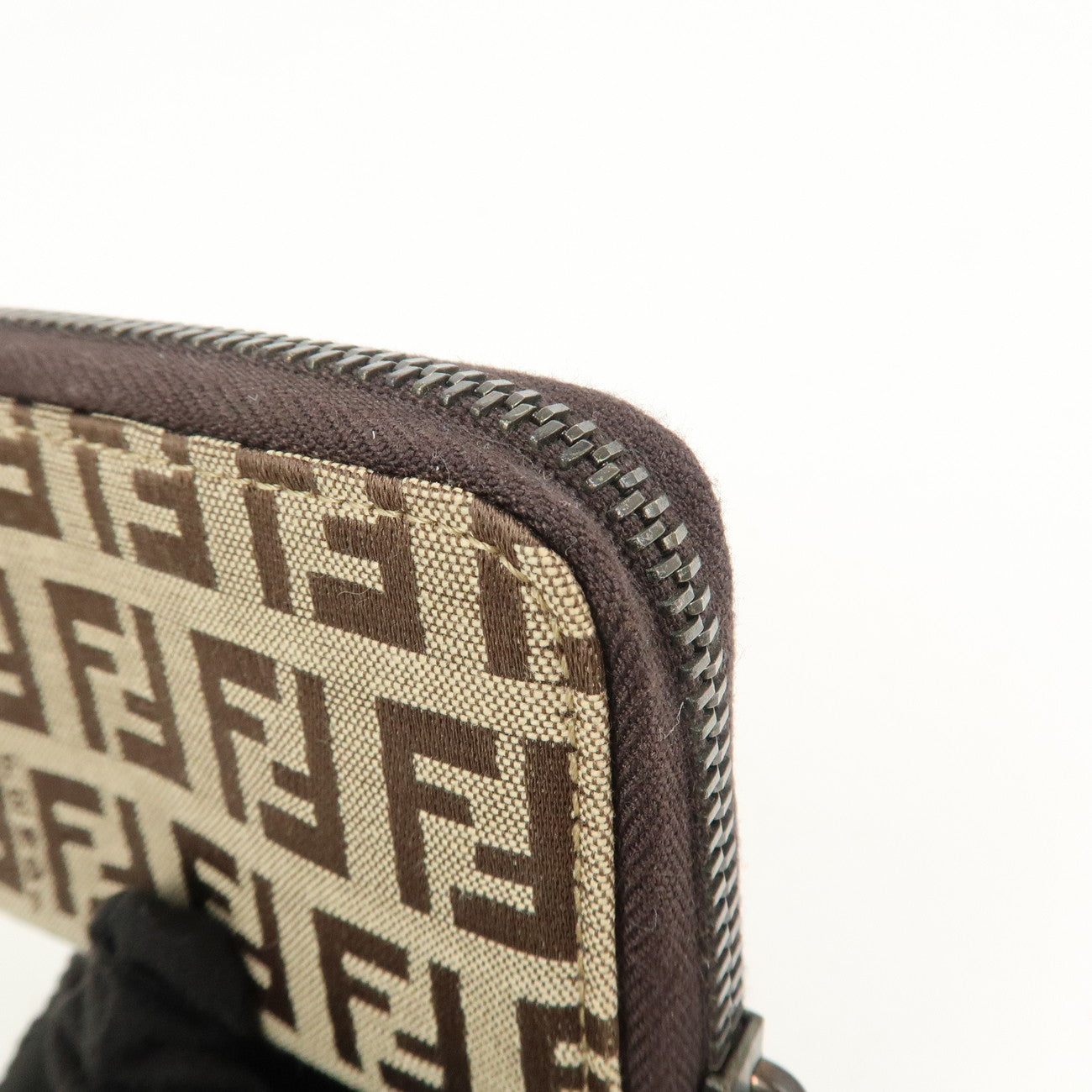 FENDI Zucca Canvas Leather 6 Ring Zippy Key Case Beige 8AP000