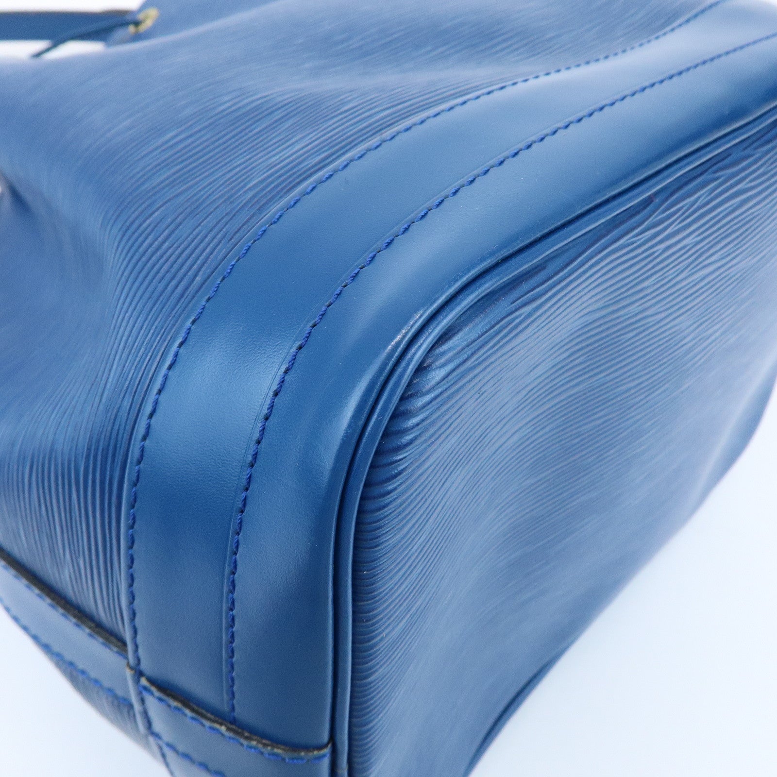 Louis Vuitton Epi Leather Noe Shoulder Bag Toledo Blue M44005
