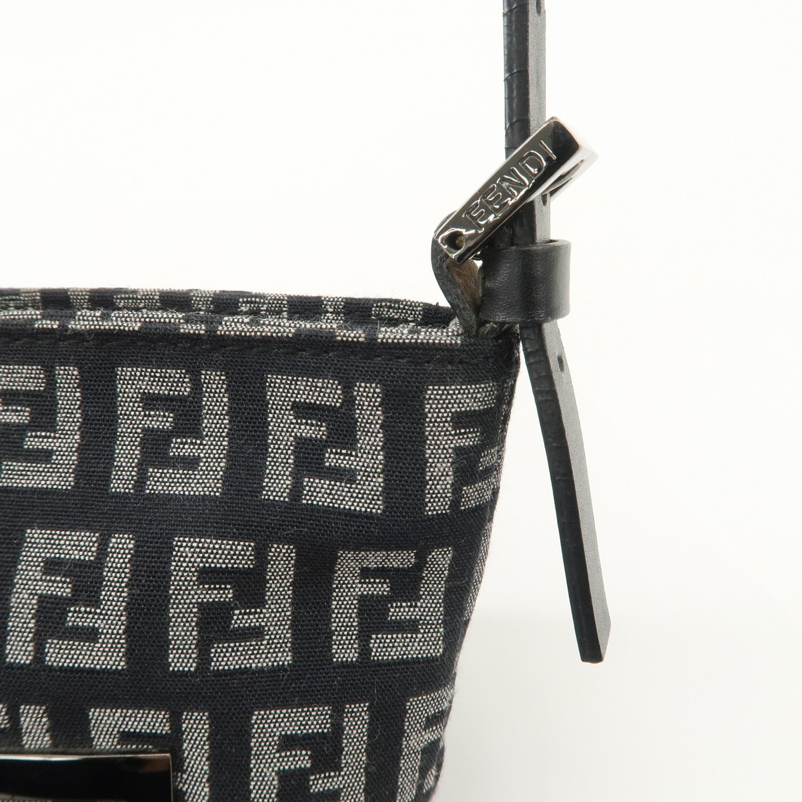 FENDI Zucchino Canvas Leather Shoulder Bag Black 266360 Used