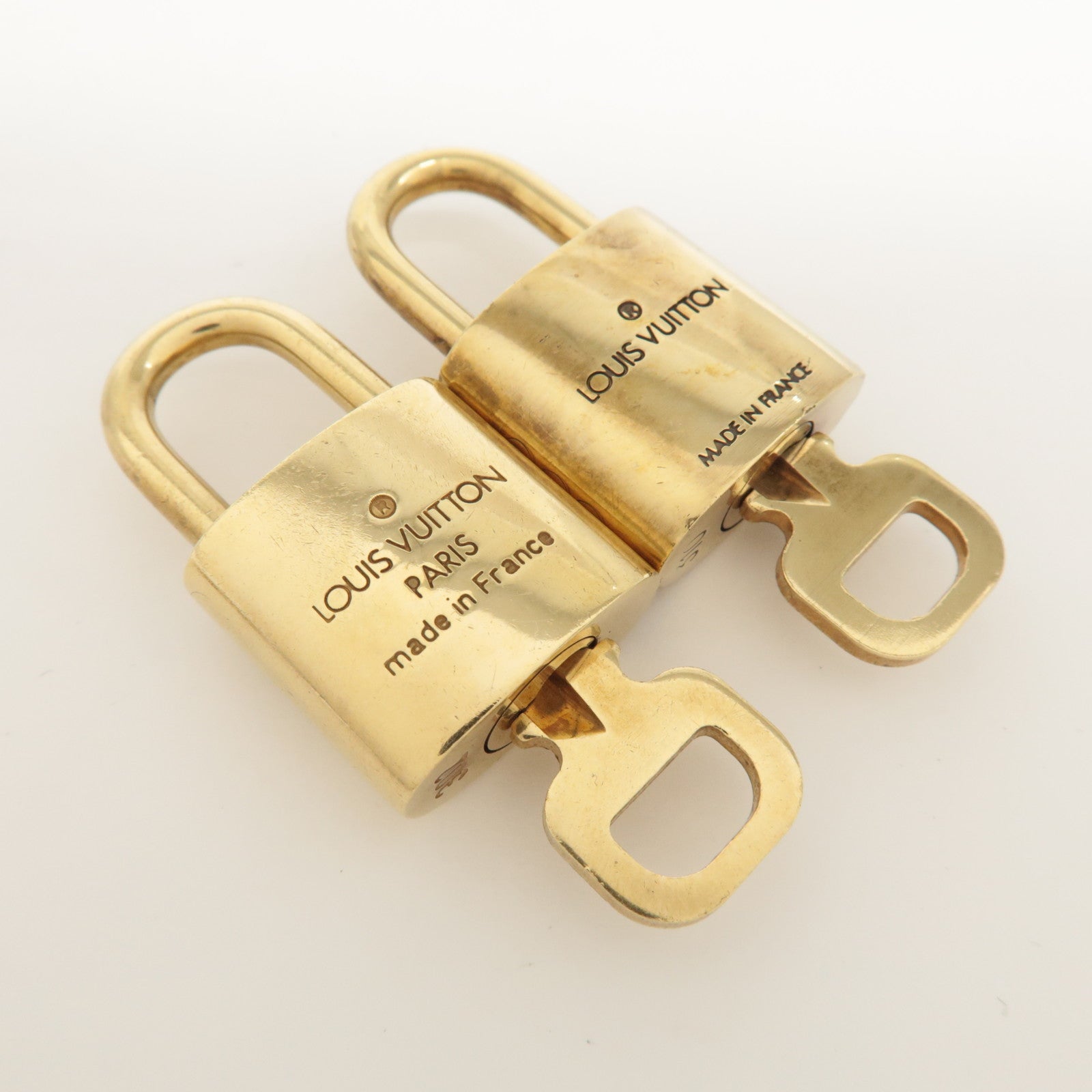 Louis Vuitton Set of 10 Lock & Key Cadena Key Lock Metal Gold Used