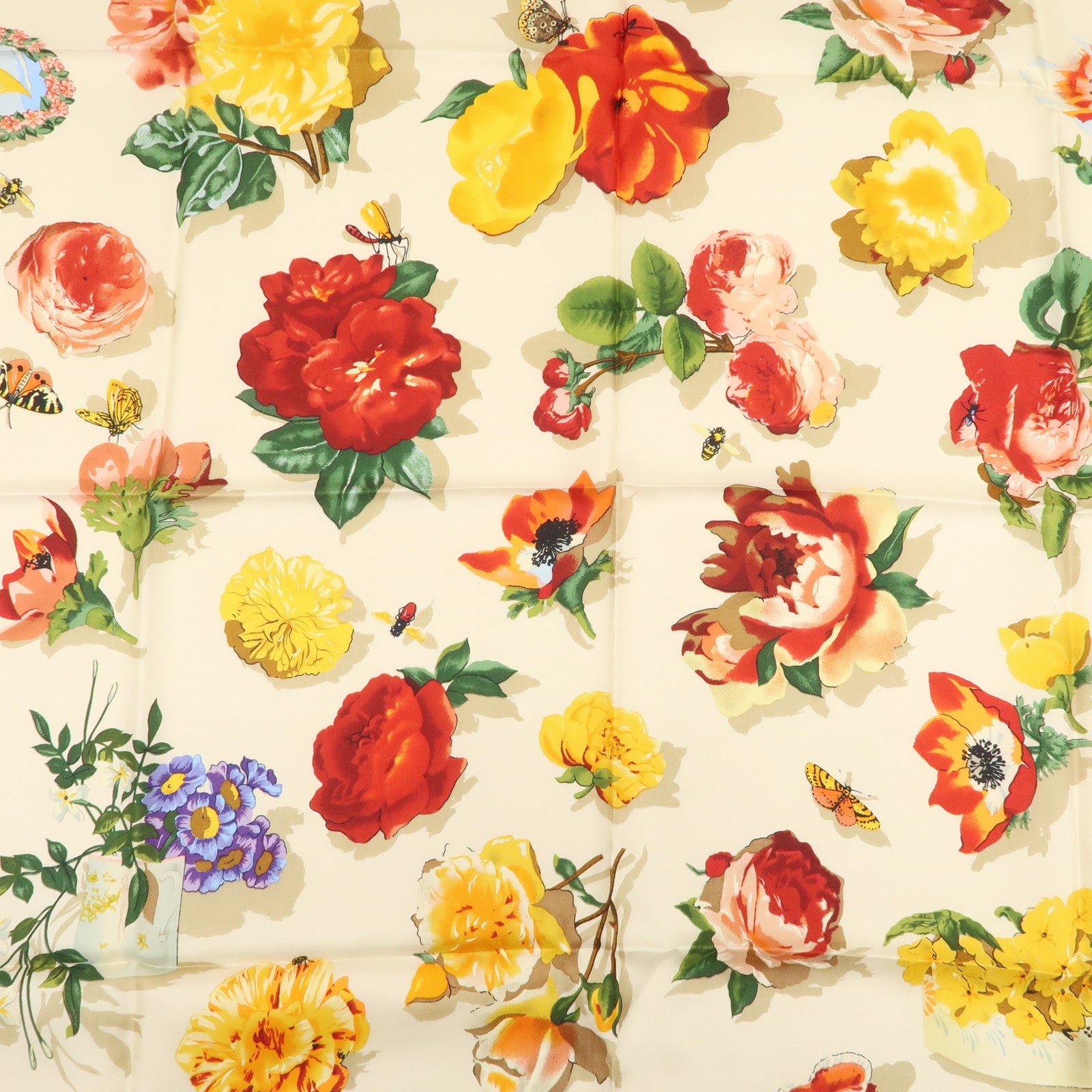 GUCCI Silk 100% Botanical Scarf Beige Multicolor