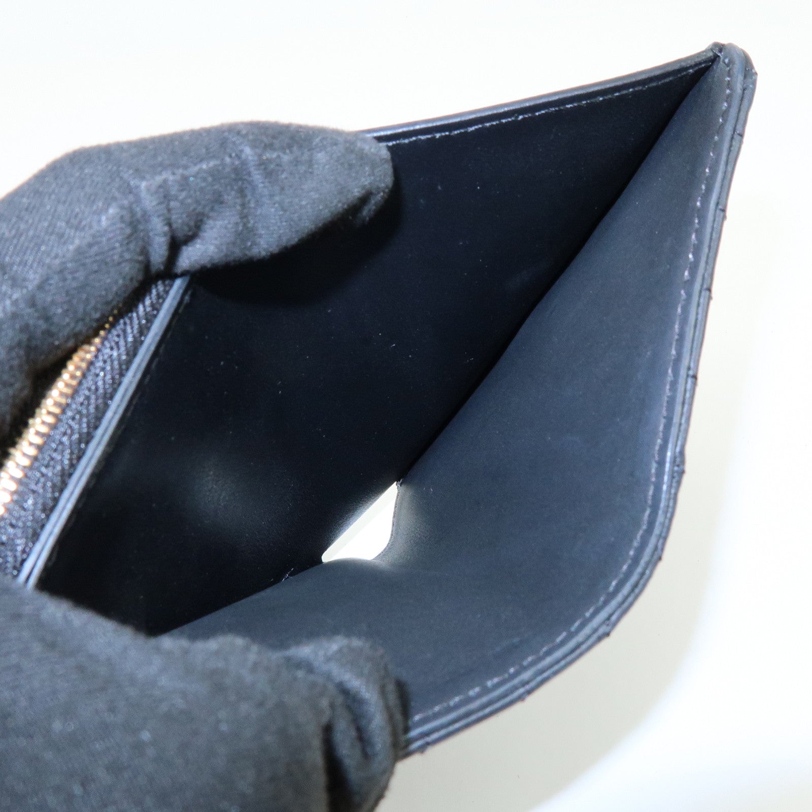 Louis Vuitton New Wave Leather Zippy Compact Wallet Noir M63789