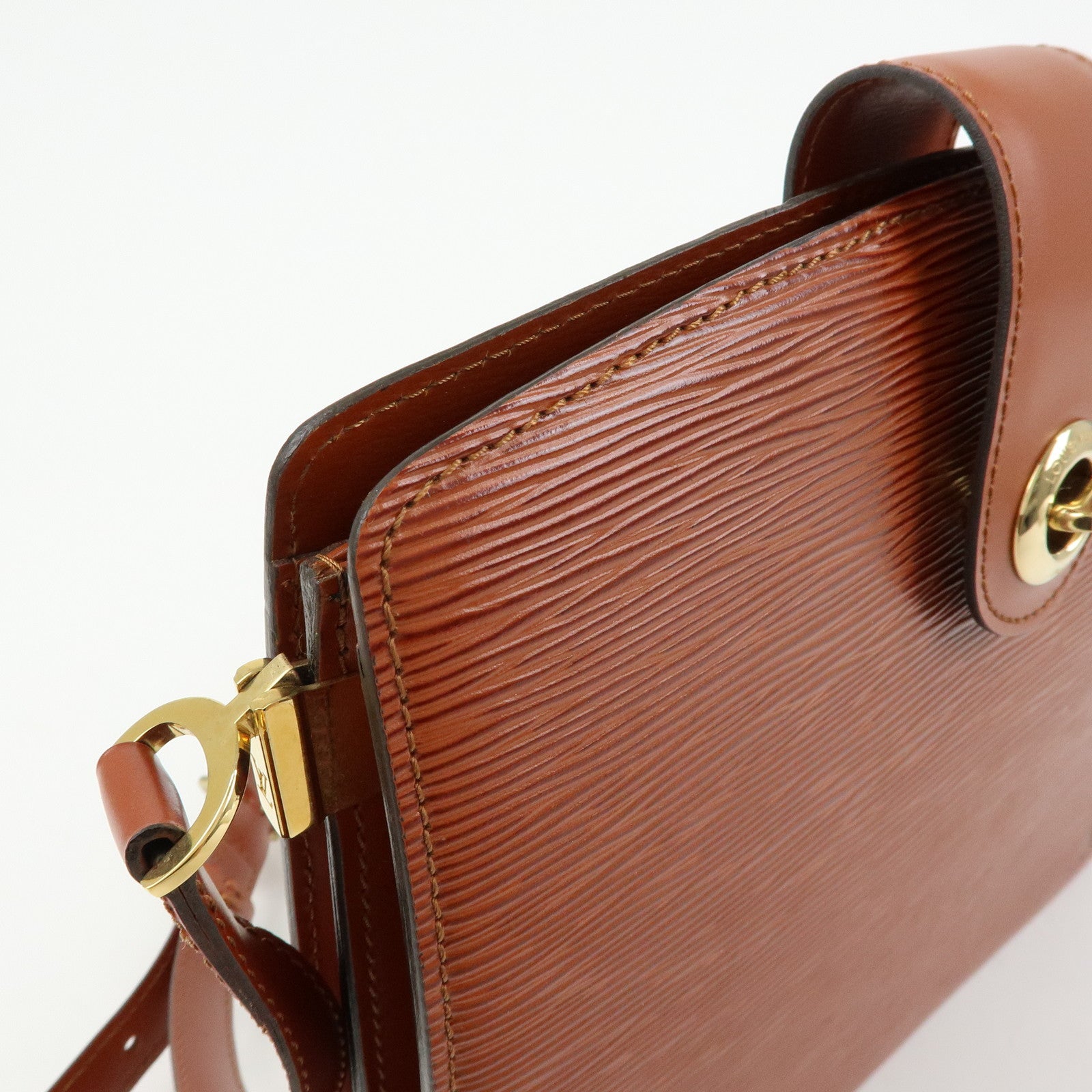 Louis Vuitton Epi Leather Capucines Shoulder Bag Kenya Brown M52343