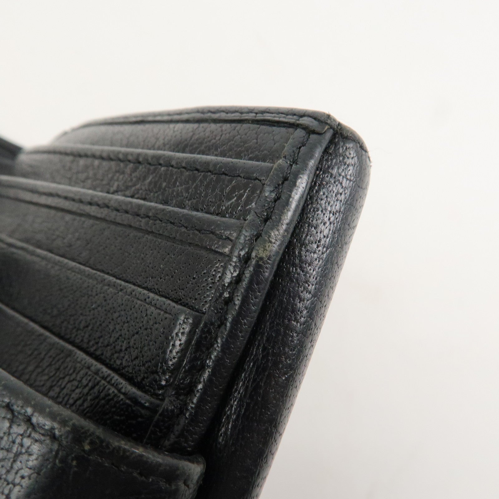 SAINT LAURENT Studs Leather Bi-fold Compact Wallet Black Used