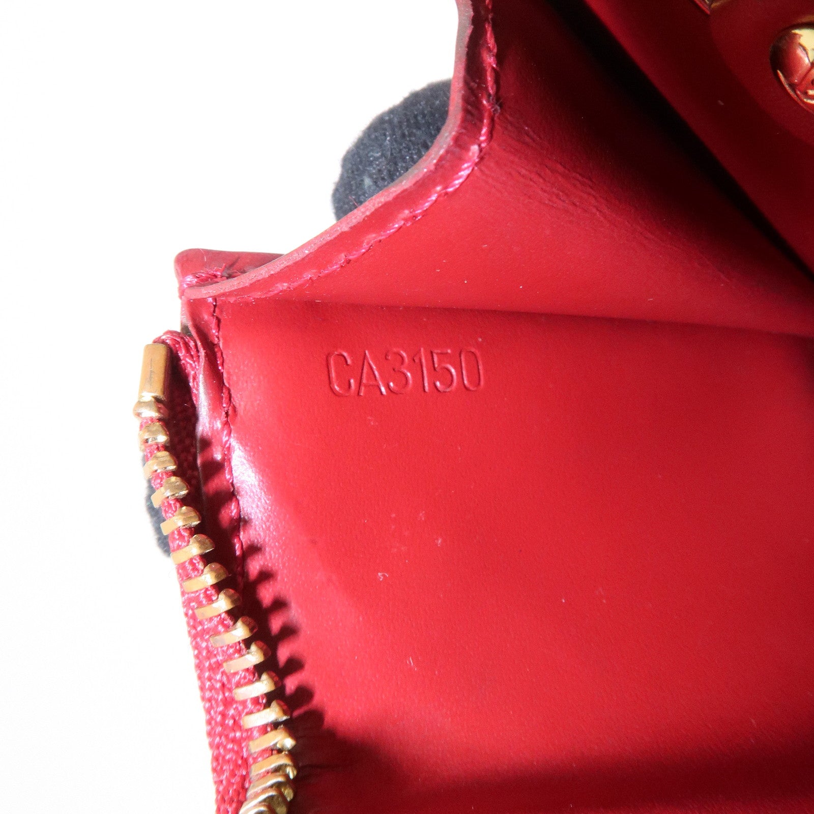 Louis Vuitton Monogram Vernis Pochette Cles NM Cerise M90214