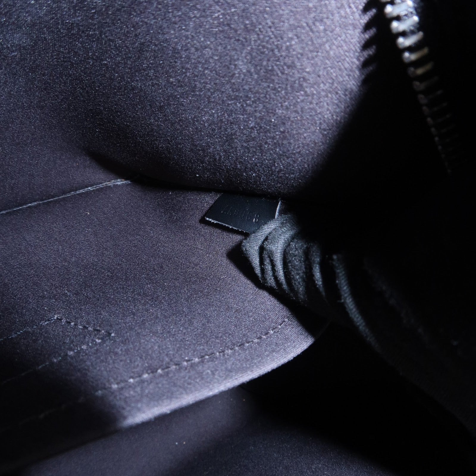 Louis Vuitton Epi Leather Madeleine PM Hand Bag Noir Black M59332