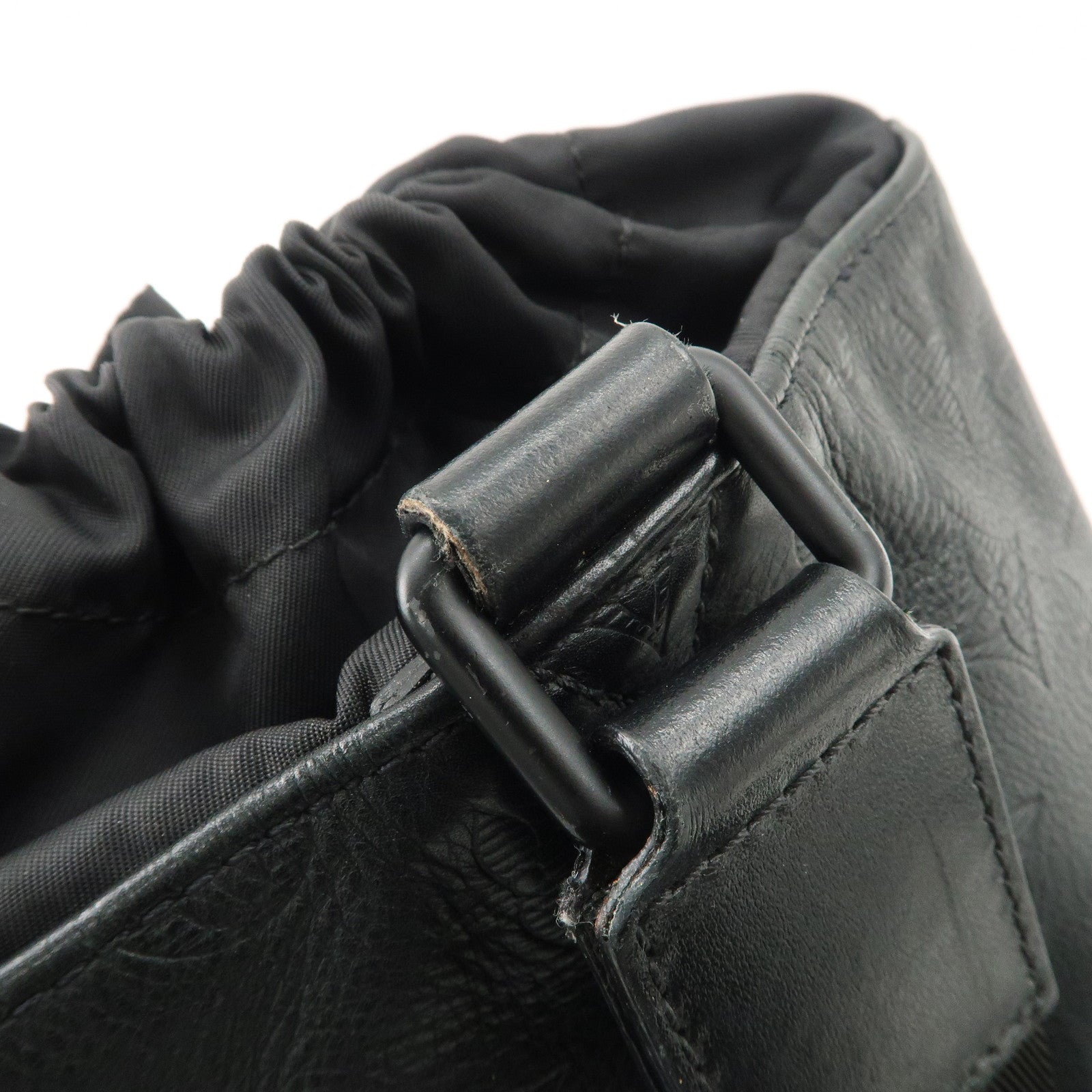 Louis Vuitton Monogram Shadow Chalk Leather Sling Bag Noir M44633 Used