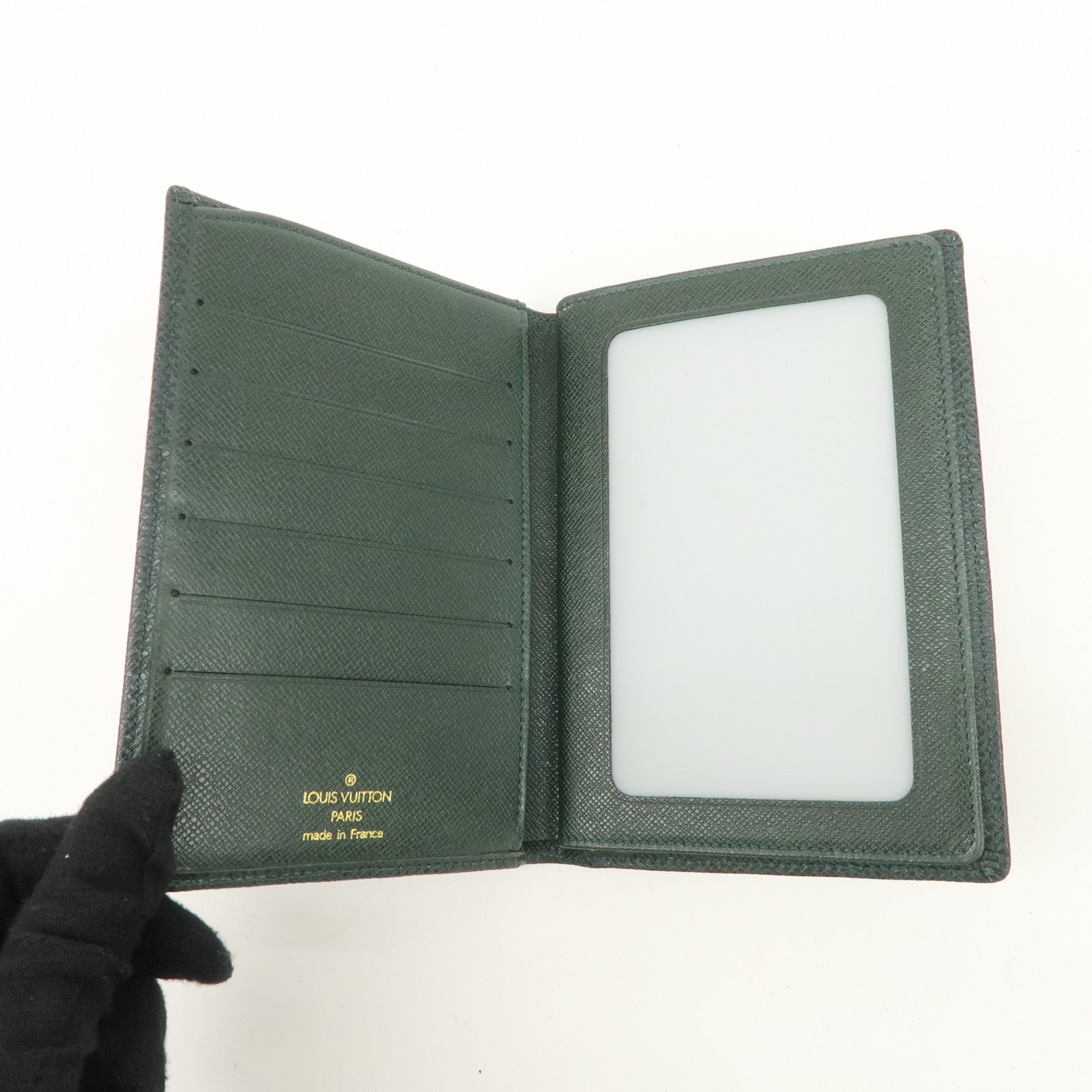 Louis Vuitton Taiga Leather Pass Case Card Case Epicea Used