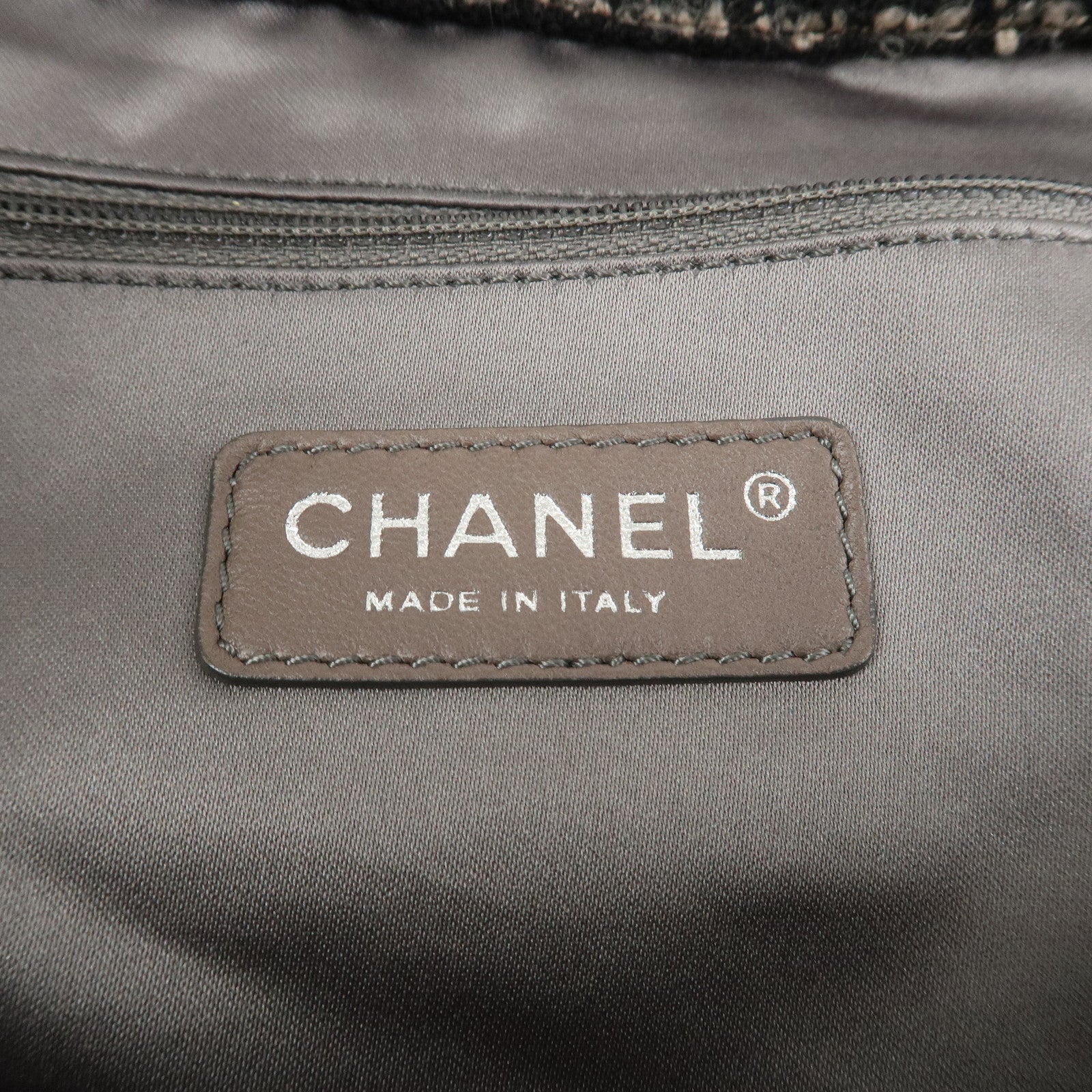 CHANEL Leather Tweed Chain Shoulder Tote Bag Bordeaux A49559