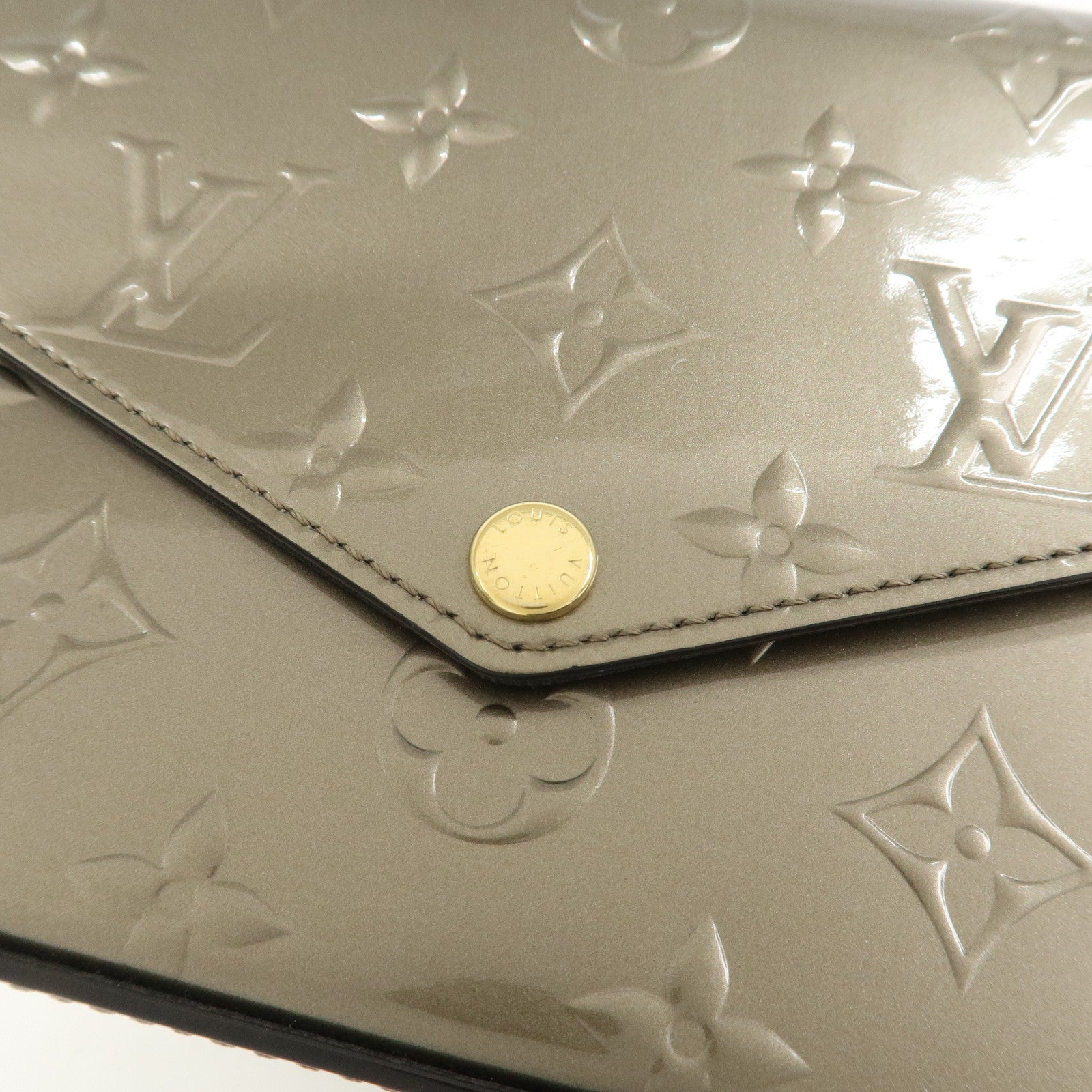 Louis Vuitton Monogram Vernis Leather Pochette Felicie M68648