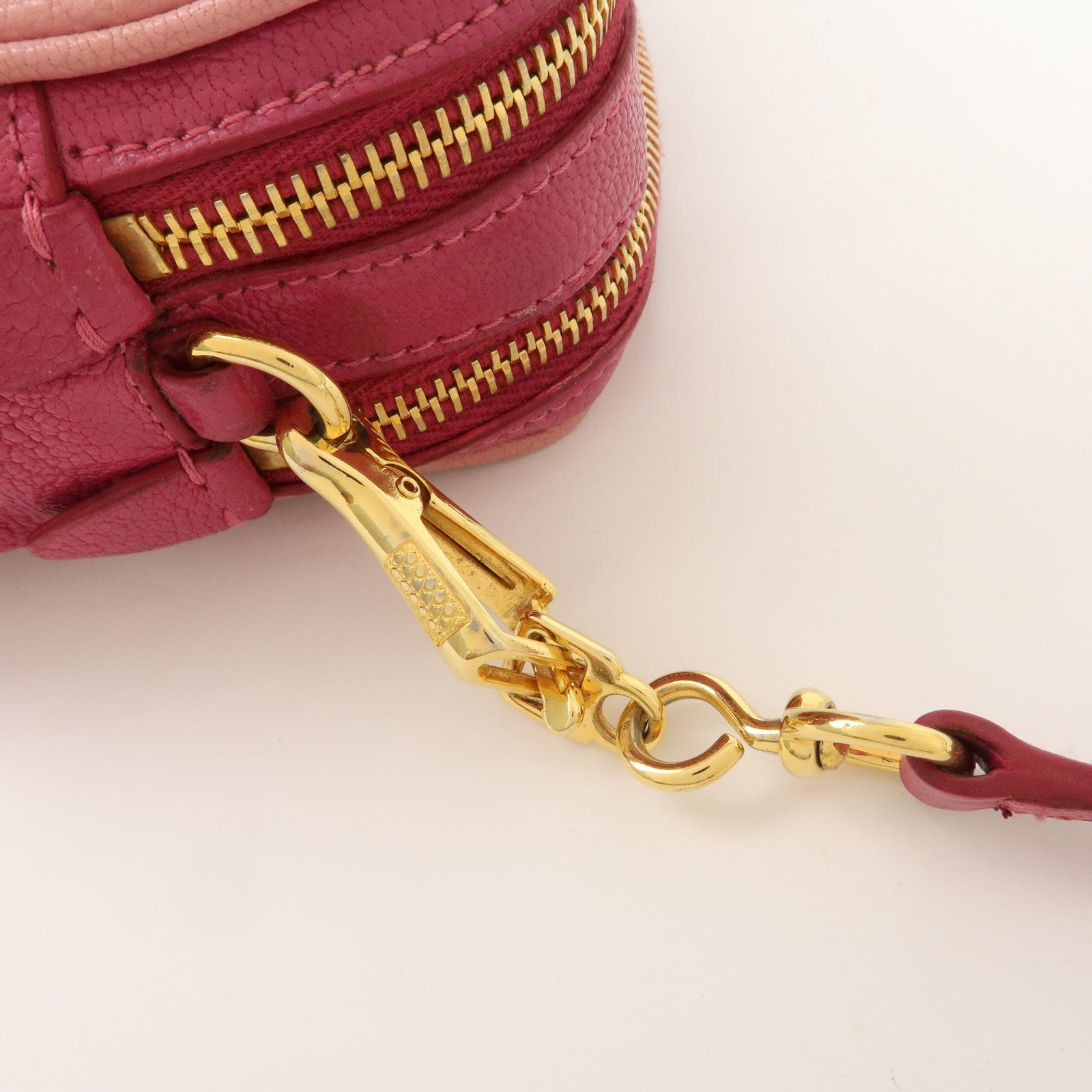 MIU MIU Leather Shoulder Bag Crossbody Bag Pink Used