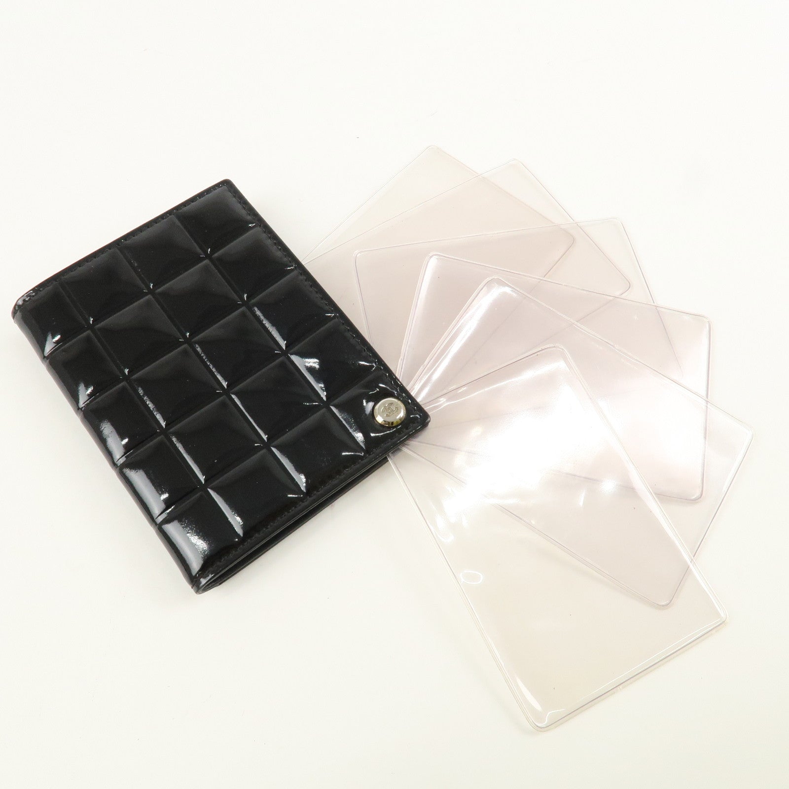 CHANEL Chocolate Bar Patent Leather Card Case Black Used