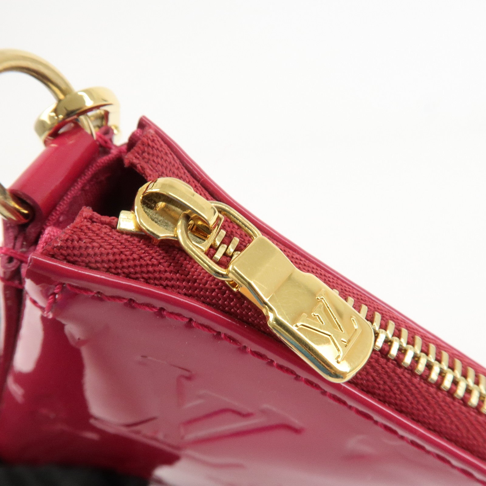 Louis Vuitton Monogram Vernis Pochette Accessoires Pouch M91574