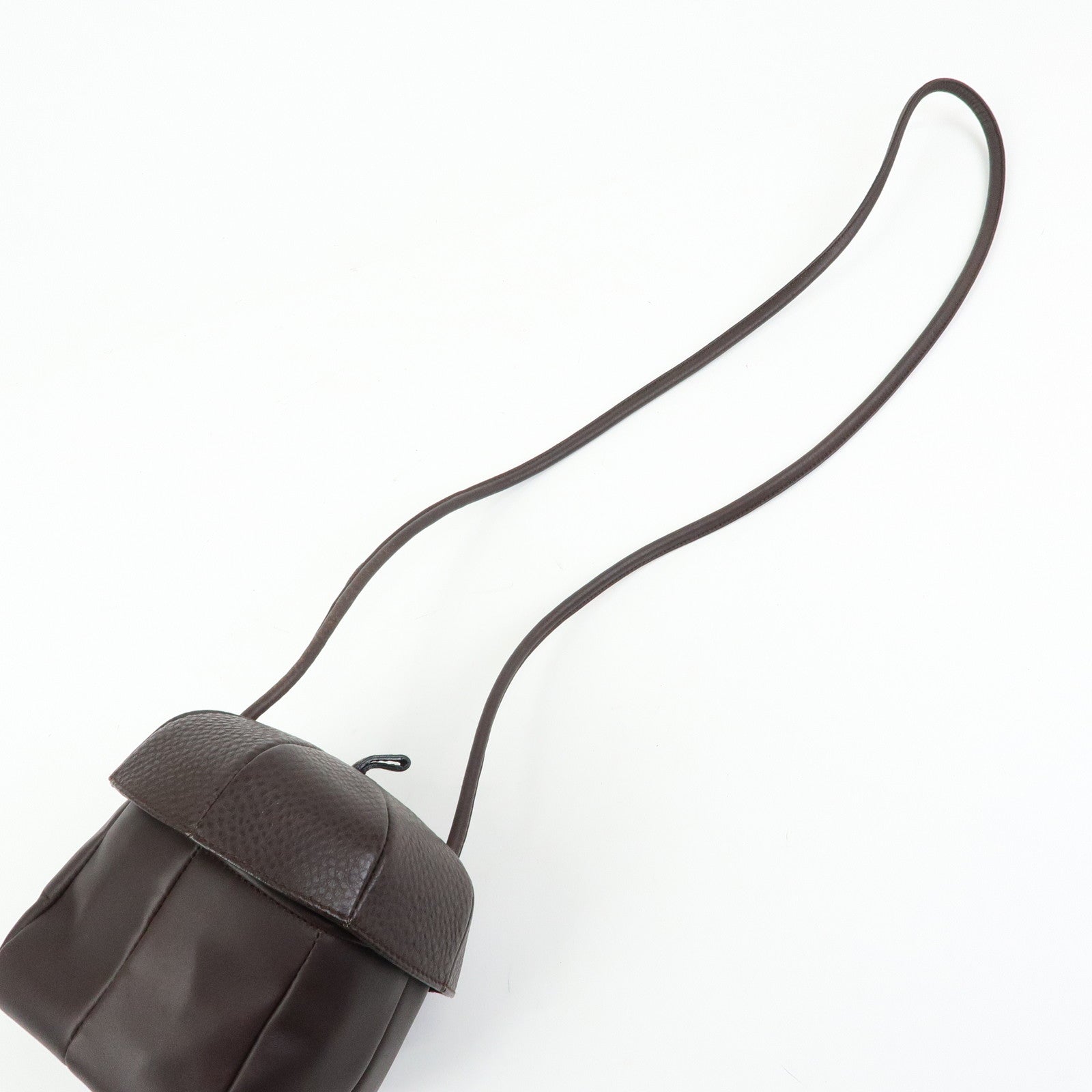 Ferragamo Leather Shoulder Bag Crossbody Bag Acorn Bag Dark Brown