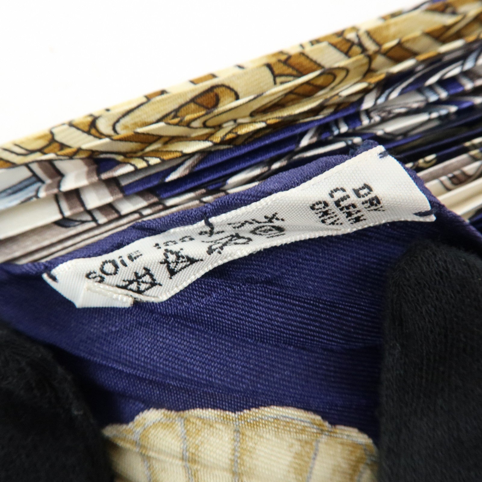 HERMES Pleated Carre 90 Silk 100% Scarf Automobile Print Navy White
