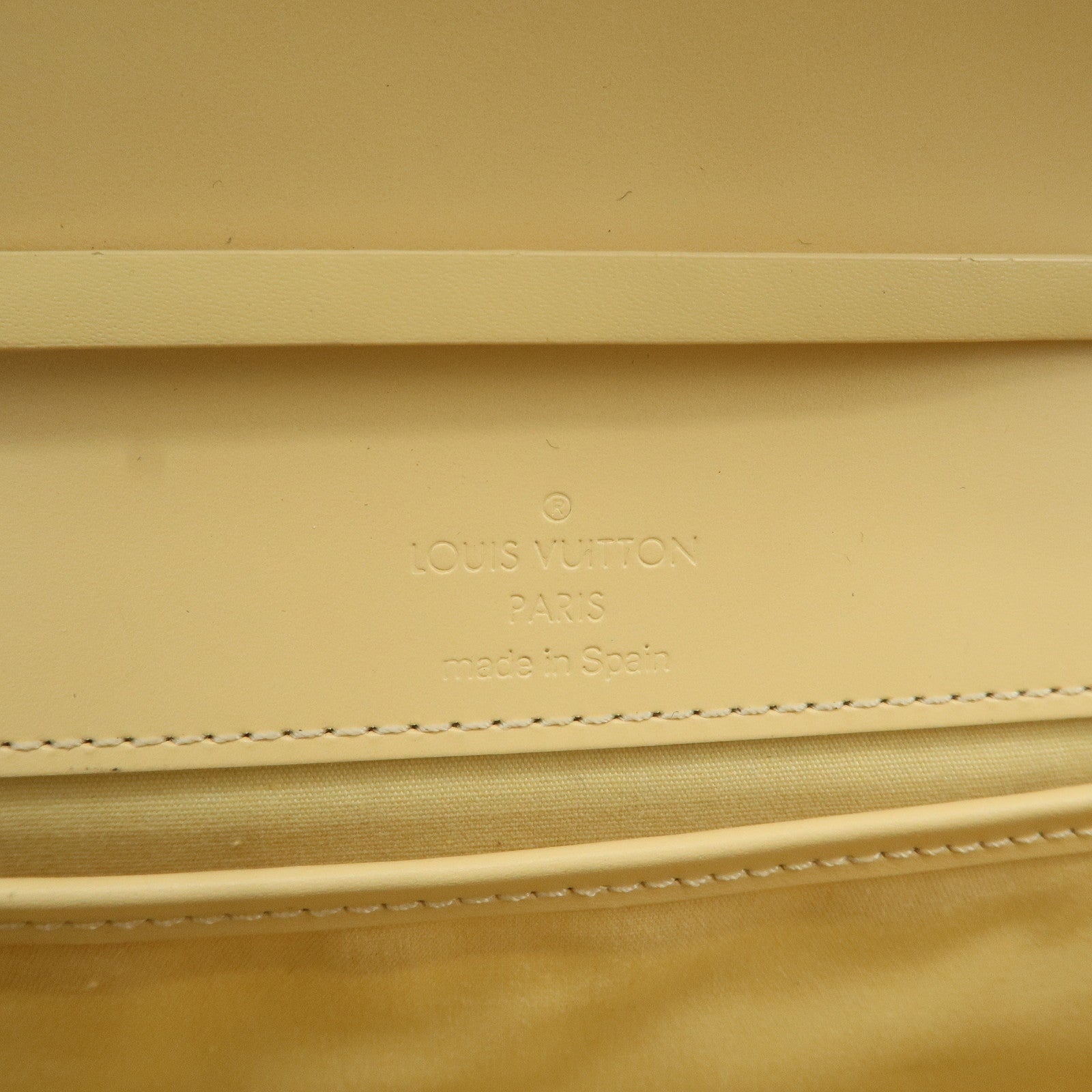 Louis Vuitton Epi Leather Honfleur Shoulder Bag Vanille M5273A