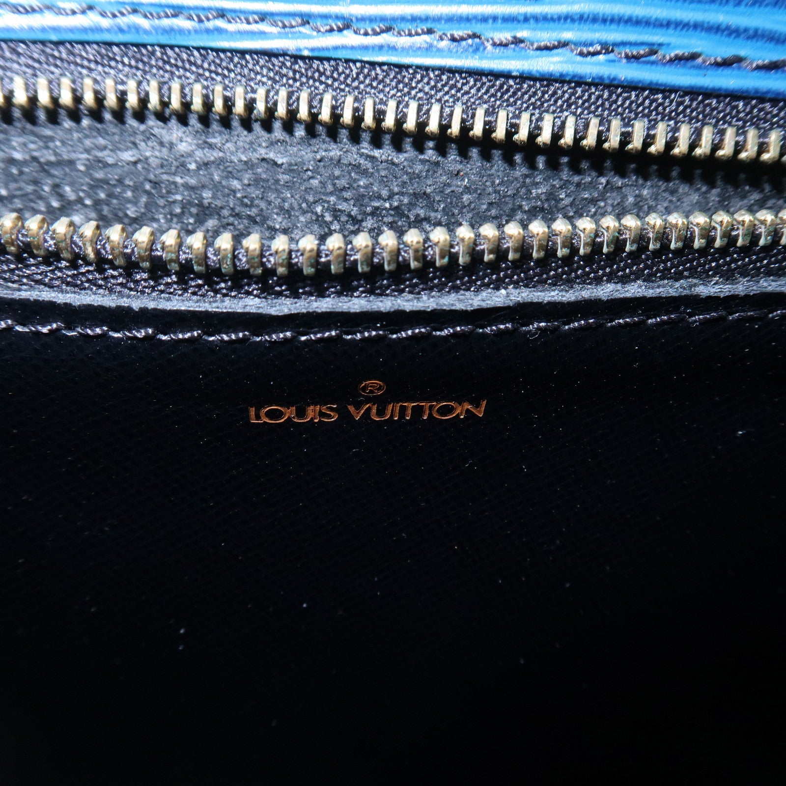 Louis Vuitton Epi Saint Cloud Shoulder Bag Toledo Blue M52195