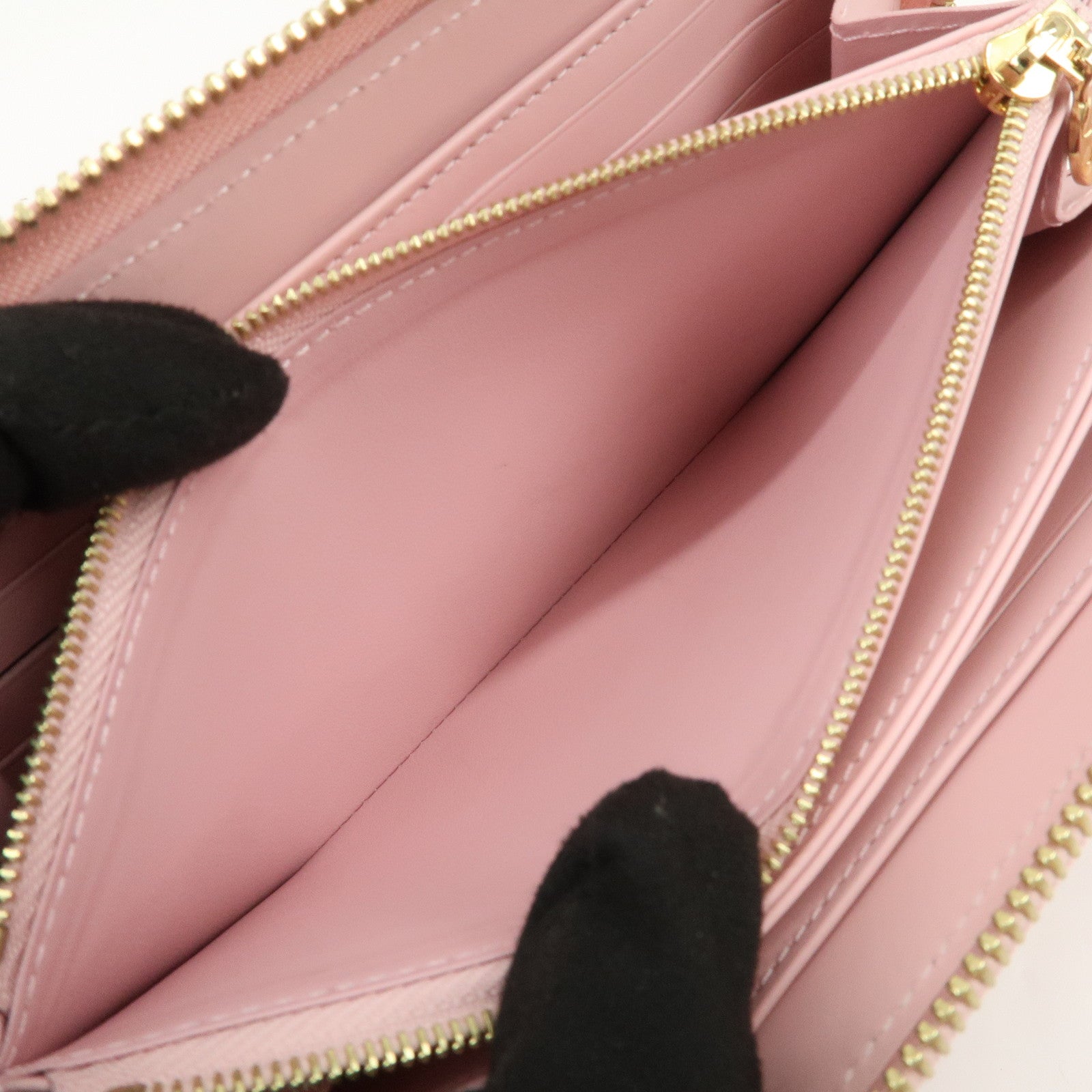 Louis Vuitton Monogram Vernis Zippy Wallet Long Wallet Pink M90419