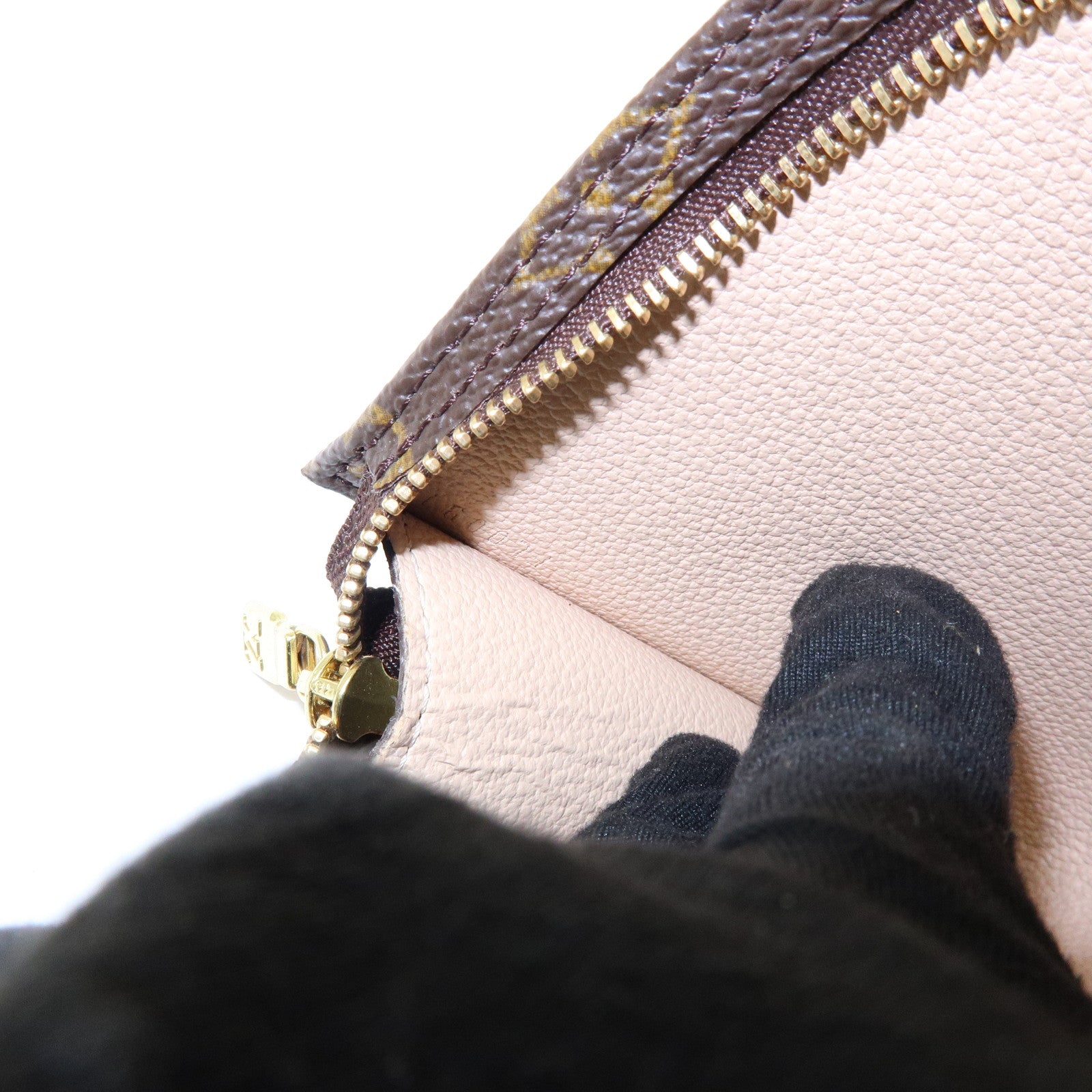 Louis Vuitton Monogram Pouch for Bucket PM Brown