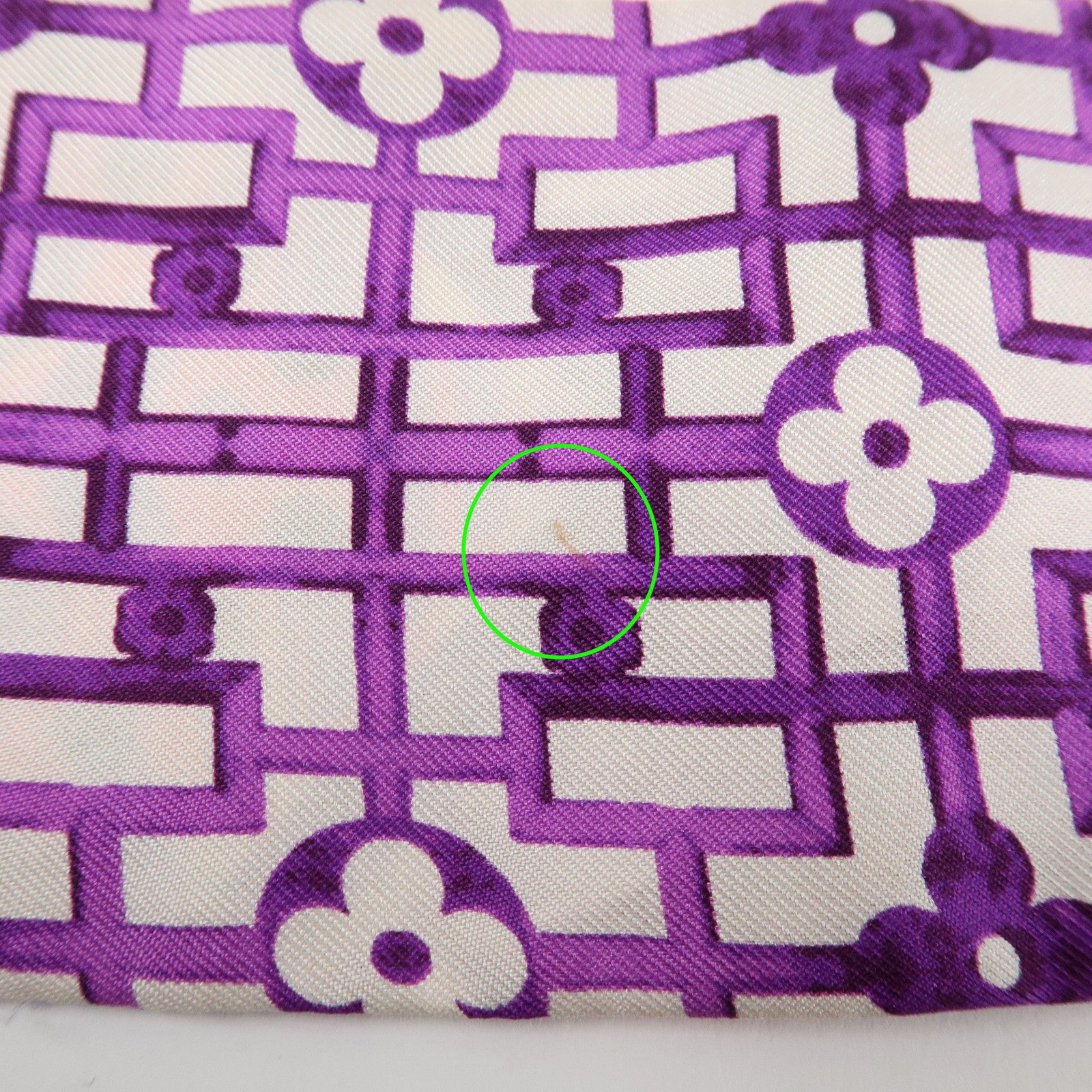 Louis Vuitton 100% Silk Bandeau Multicolor Purple Scarf Used