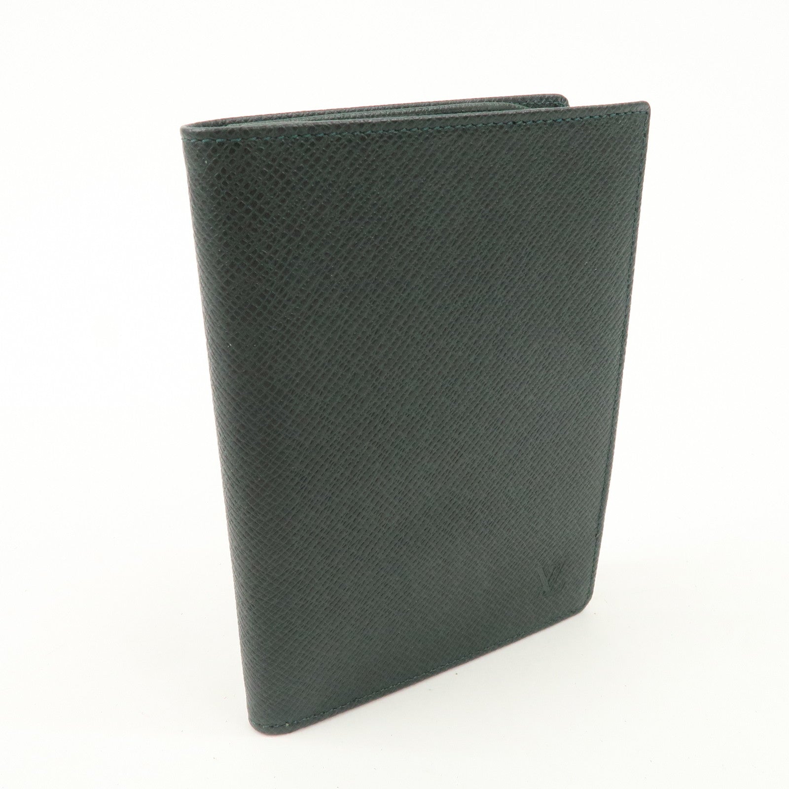 Louis Vuitton Taiga Leather Pass Case Card Case Epicea Used