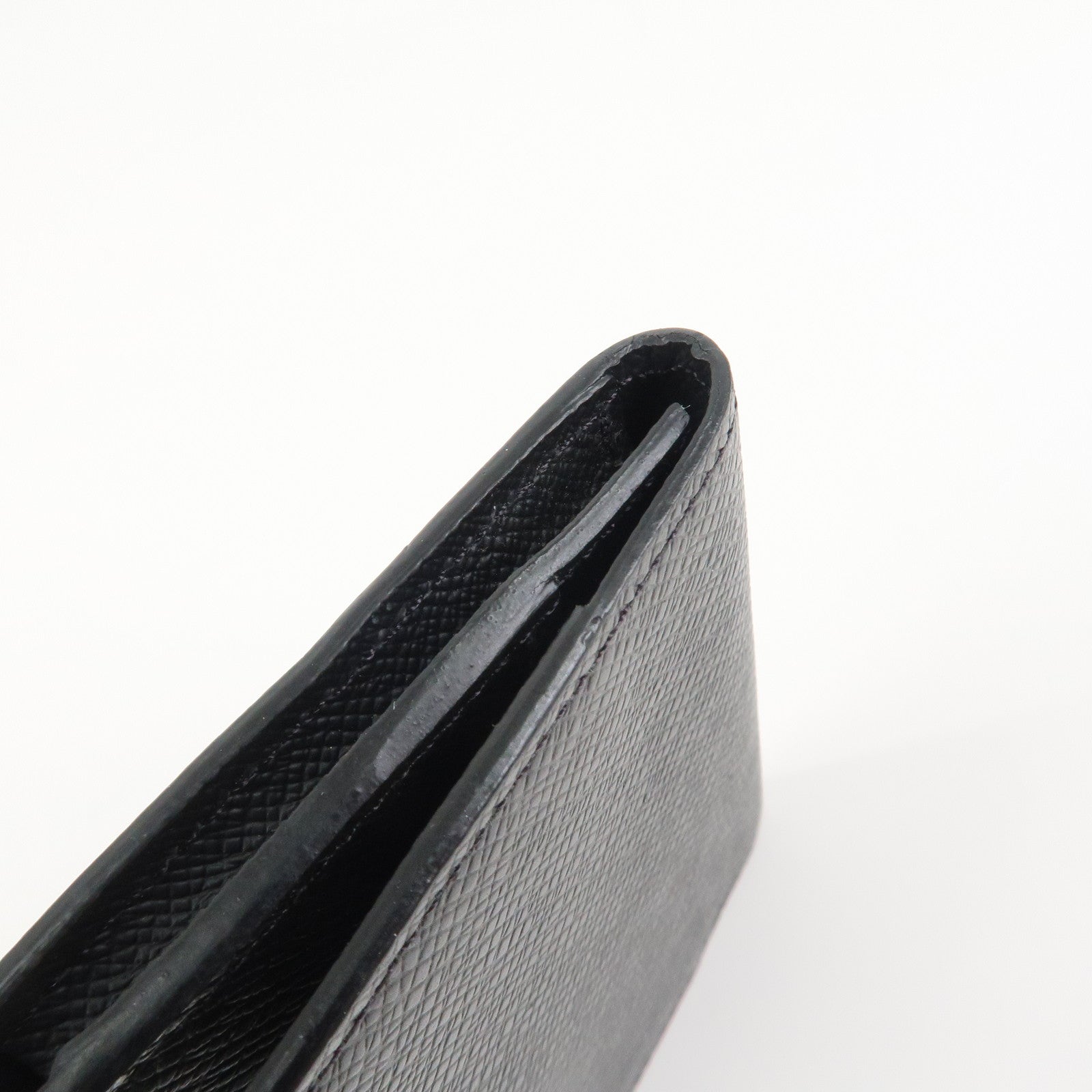Louis Vuitton Taiga Envelope Carte de Visite NM Card Case M64595