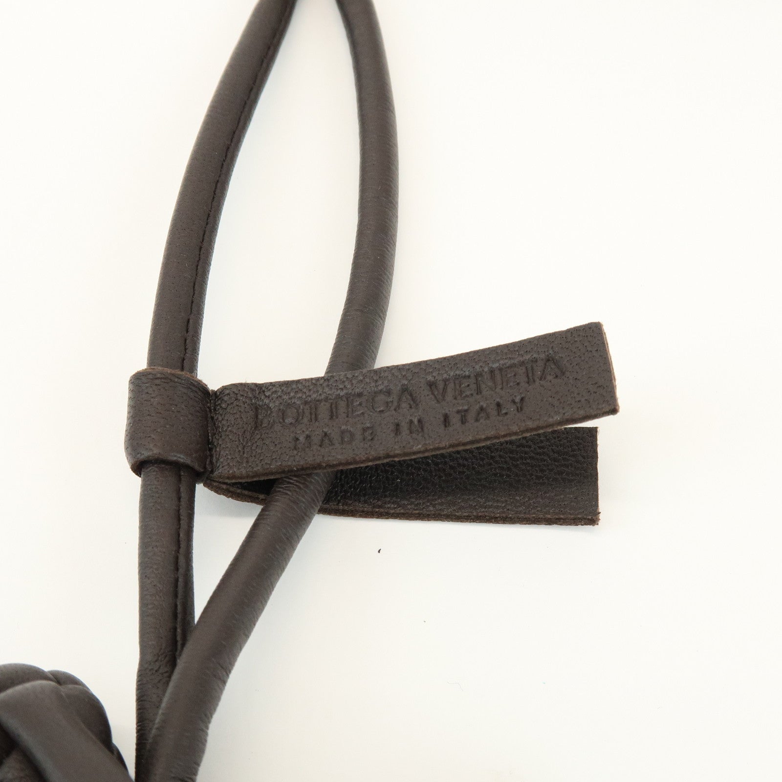 BOTTEGA VENETA Intrecciato Lamb Skin Bag Charm fondente