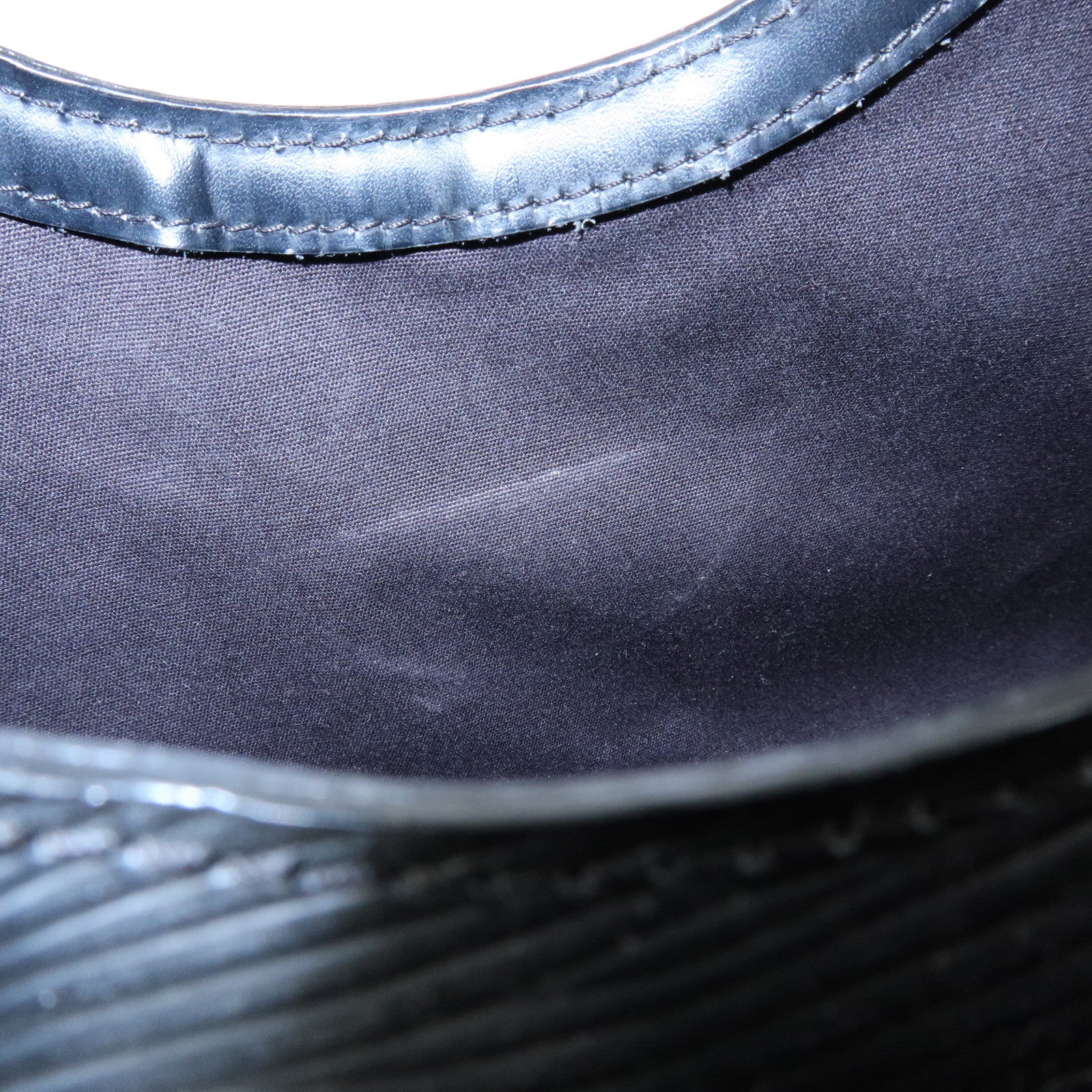 Louis Vuitton Epi Leather Sac Montaigne Hand Bag Noir Black M59302