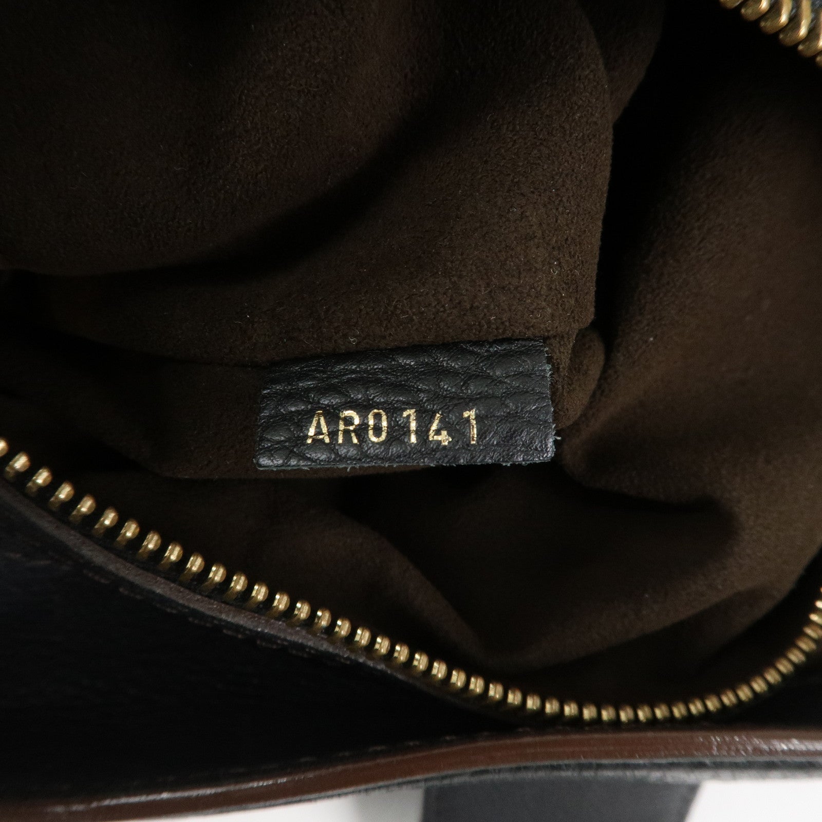 Louis Vuitton Monogram Mahina PM Shoulder Bag Noir Black M93465