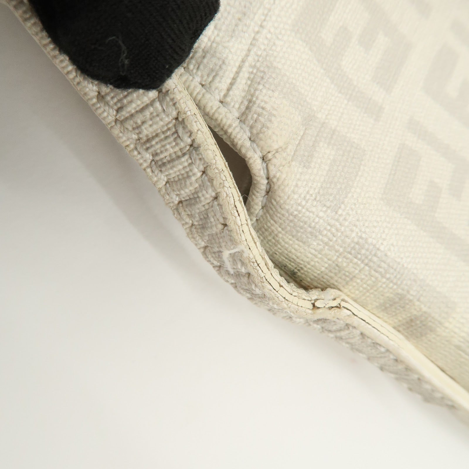 FENDI Zucchino PVC Leather Shoulder Bag Crossbody Bag White 8BT075