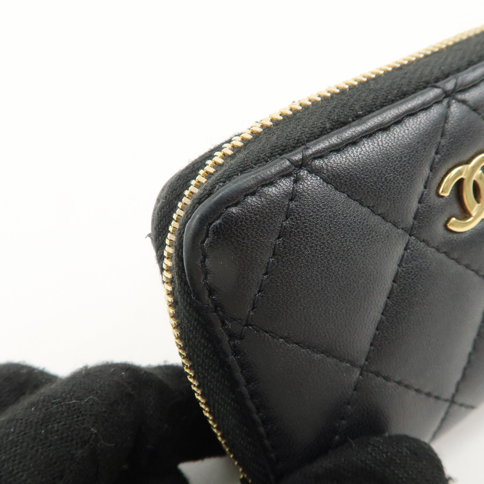 CHANEL Matelasse Lamb Skin Round Zippy Coin Case Black A84511 Used