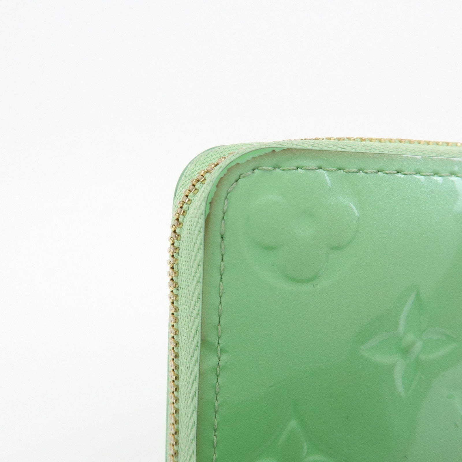 Louis Vuitton Monogram Vernis Leather Coin Case Gummy Apple M81892
