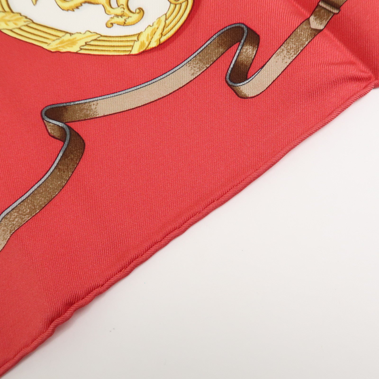 HERMES Carre 90 Silk 100% THE ROYAL MEWS Scarf Red White