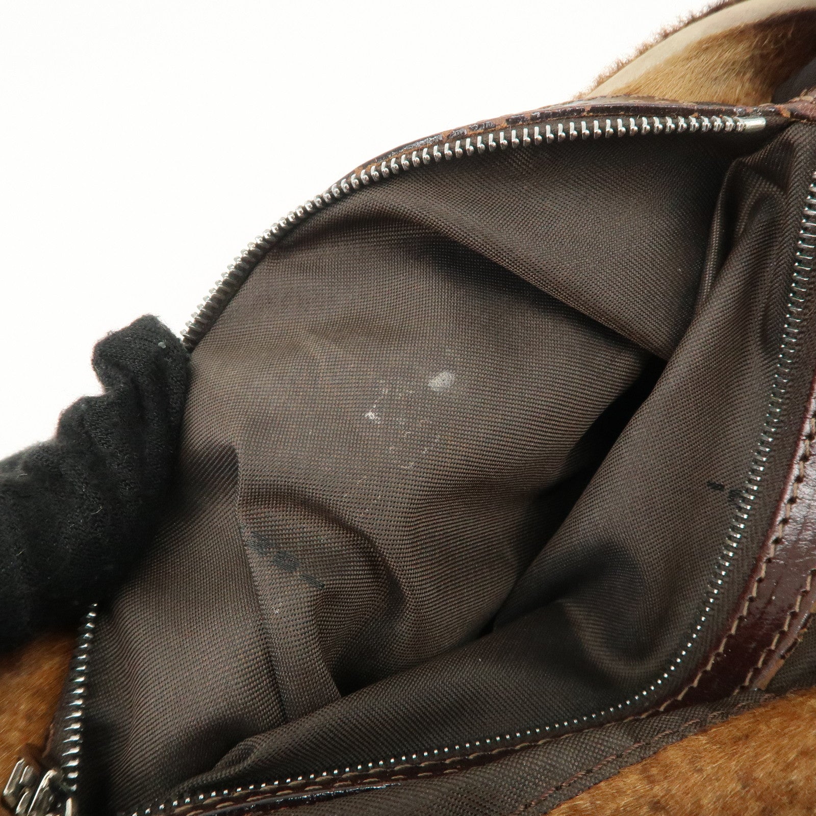 FENDI Mamma Baguette Unborn Carf Leather Shoulder Bag Brown 26323 Used