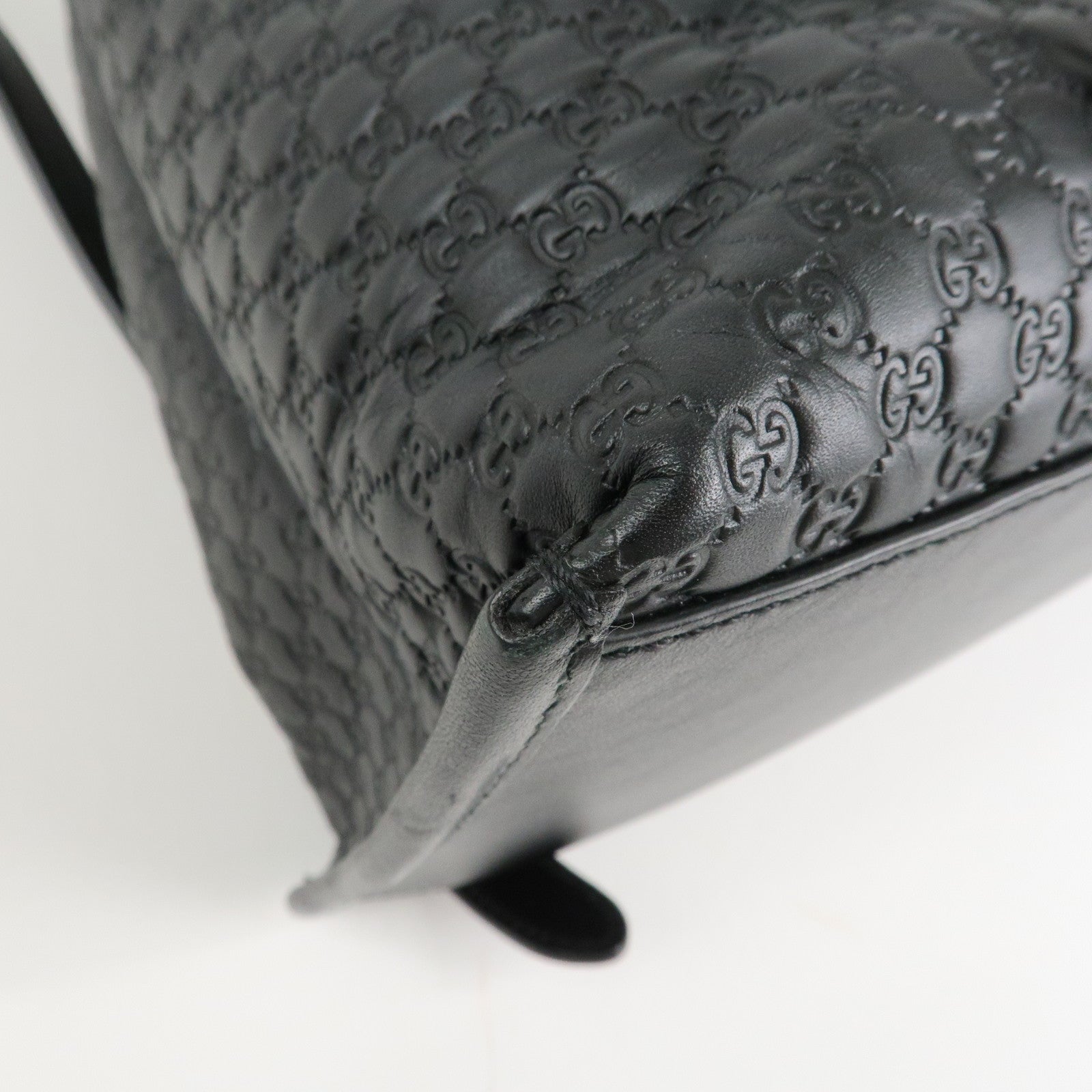 GUCCI Micro Guccissima Leather Backpack Rucksack Black 607993 Used