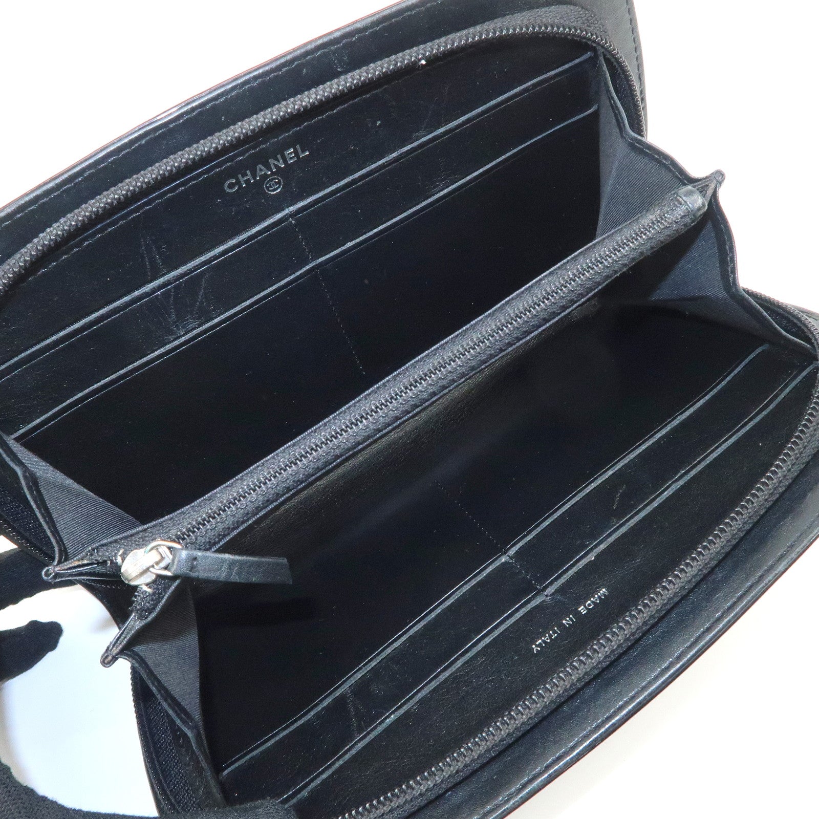 CHANEL COCO Mark Makeup Patent Leather Round Zippy Wallet Black A47663 Used