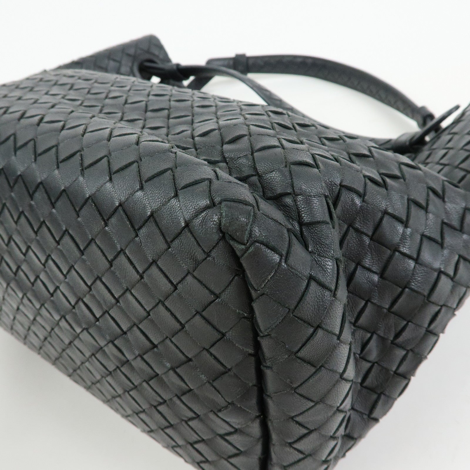 BOTTEGA VENETA Intrecciato Leather Garda Hand Bag Black 179320