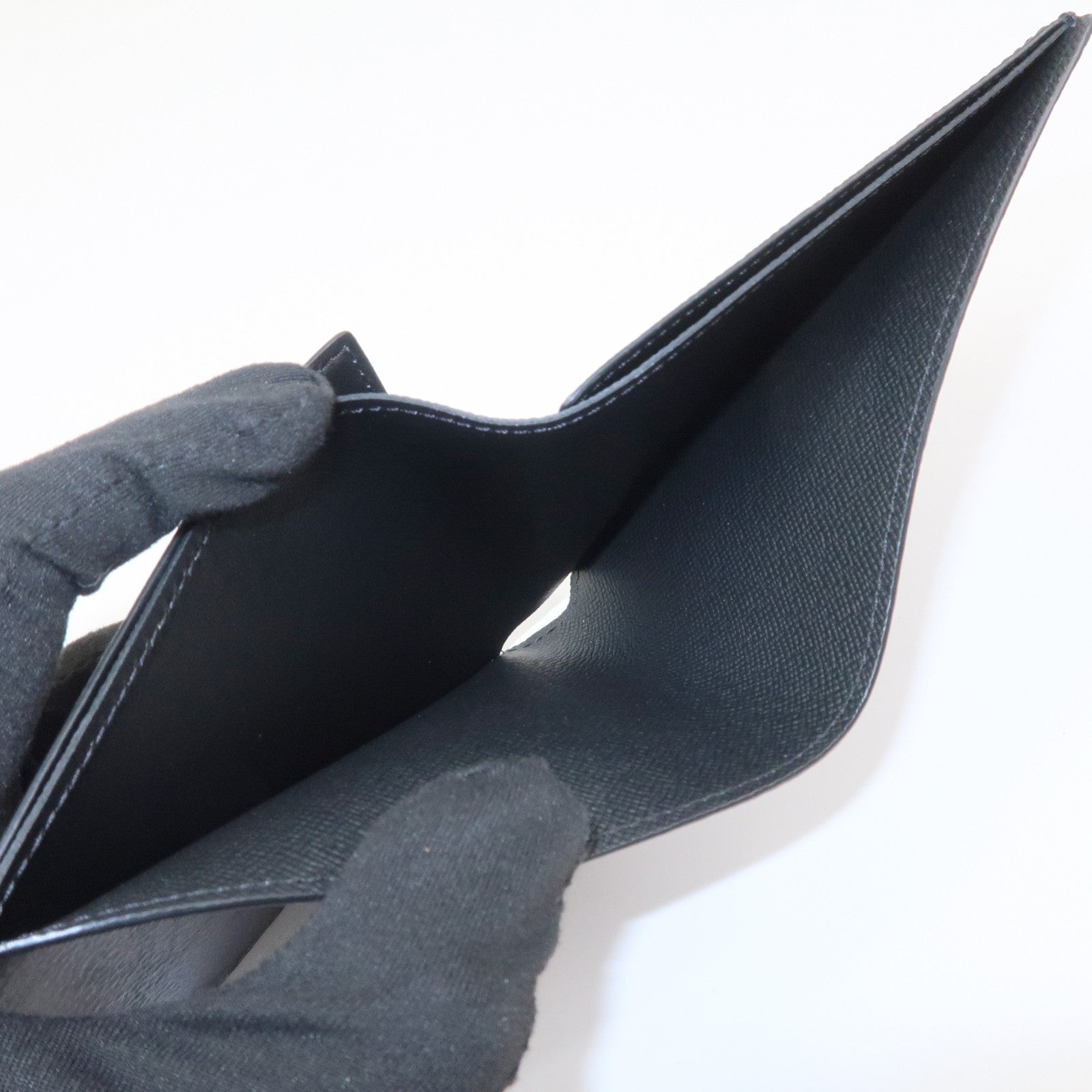 Louis Vuitton Monogram Eclips Portefeuille Slender Wallet M80906